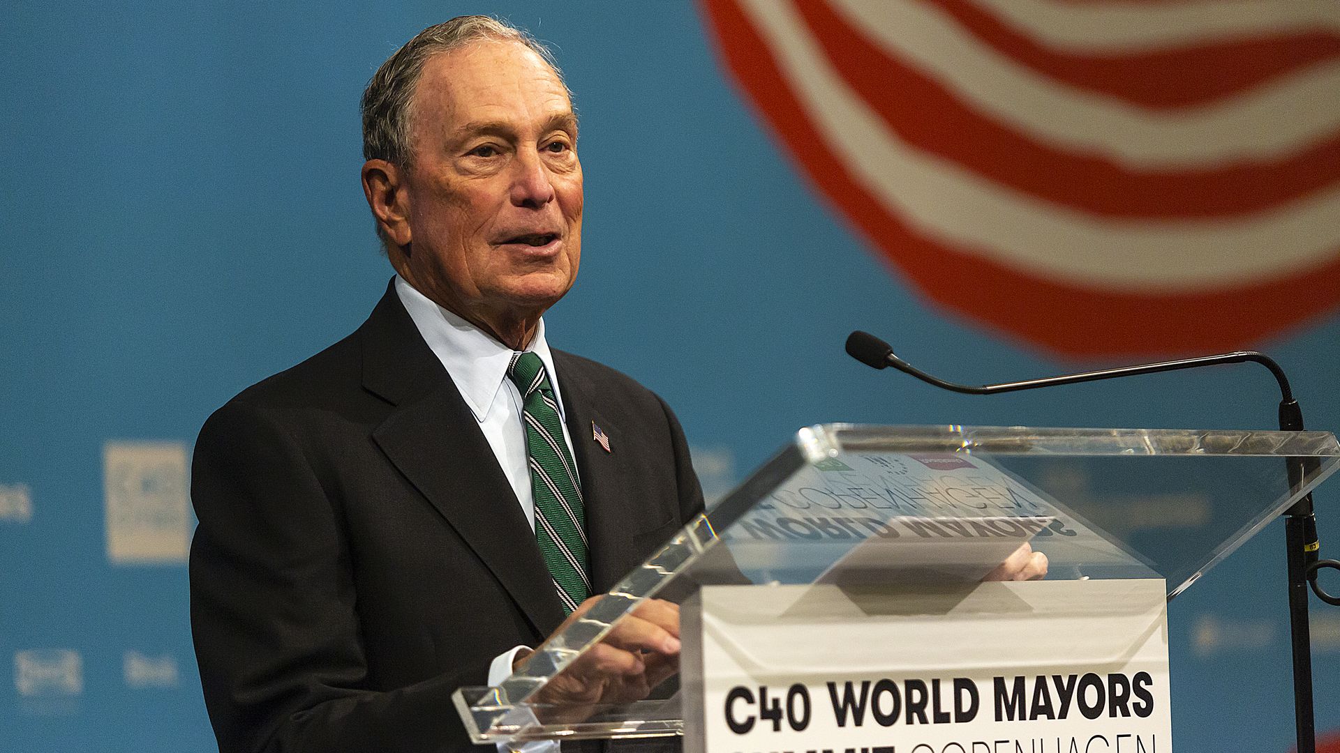 Bloomberg speaks at a press conference at the C40 World Mayors Summit