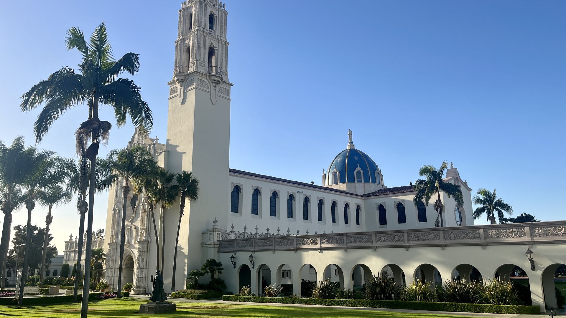 Former Quarterback Sues University Of San Diego, Alleging Hazing ...