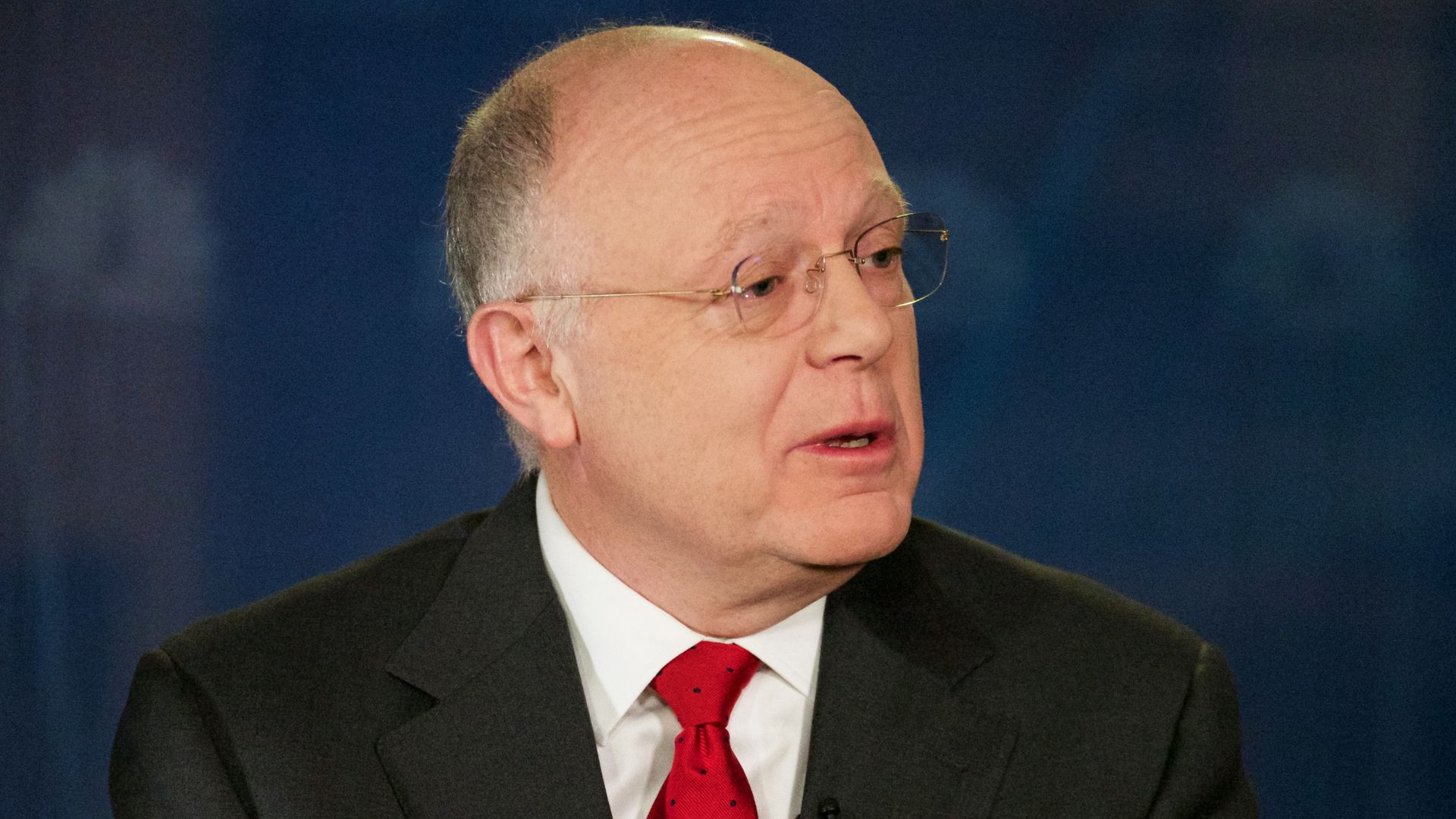 Pfizer CEO Ian Read speaking at an event.