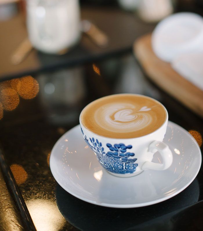 daily-press-coffee-in-blue-and-white-cup