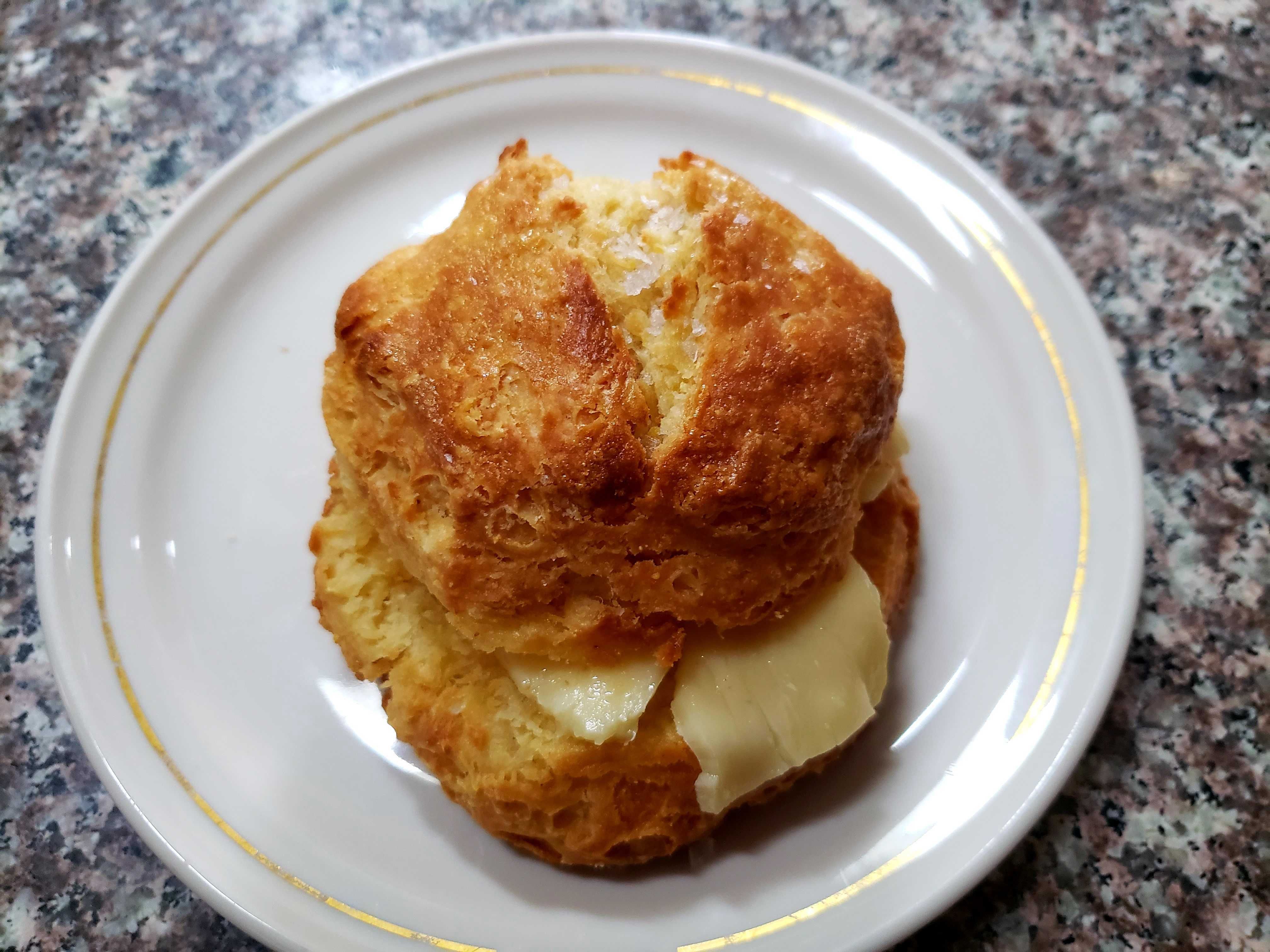 Photo of a biscuit on a plate. 