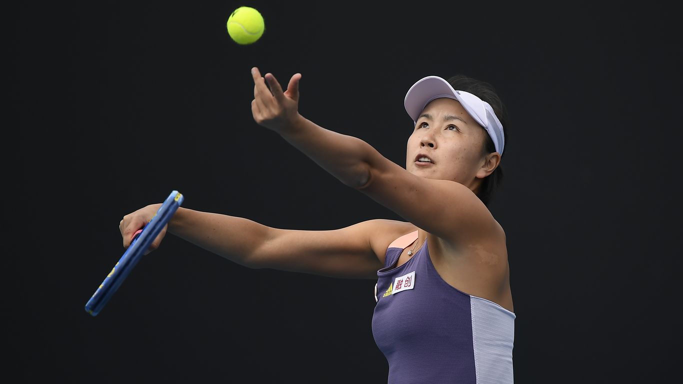 Peng Shuai meets with IOC chief at Beijing Olympic Games