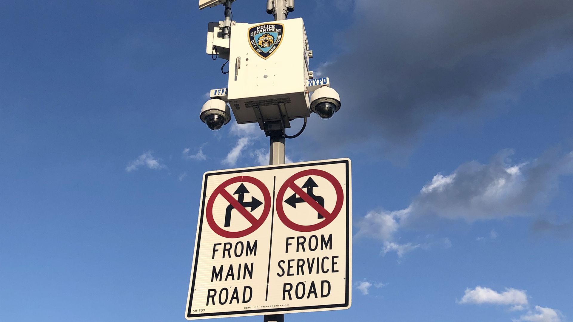 A red light camera in Queens, New York. Photo: Lindsey Nicholson/Education Images/Universal Images Group via Getty Images