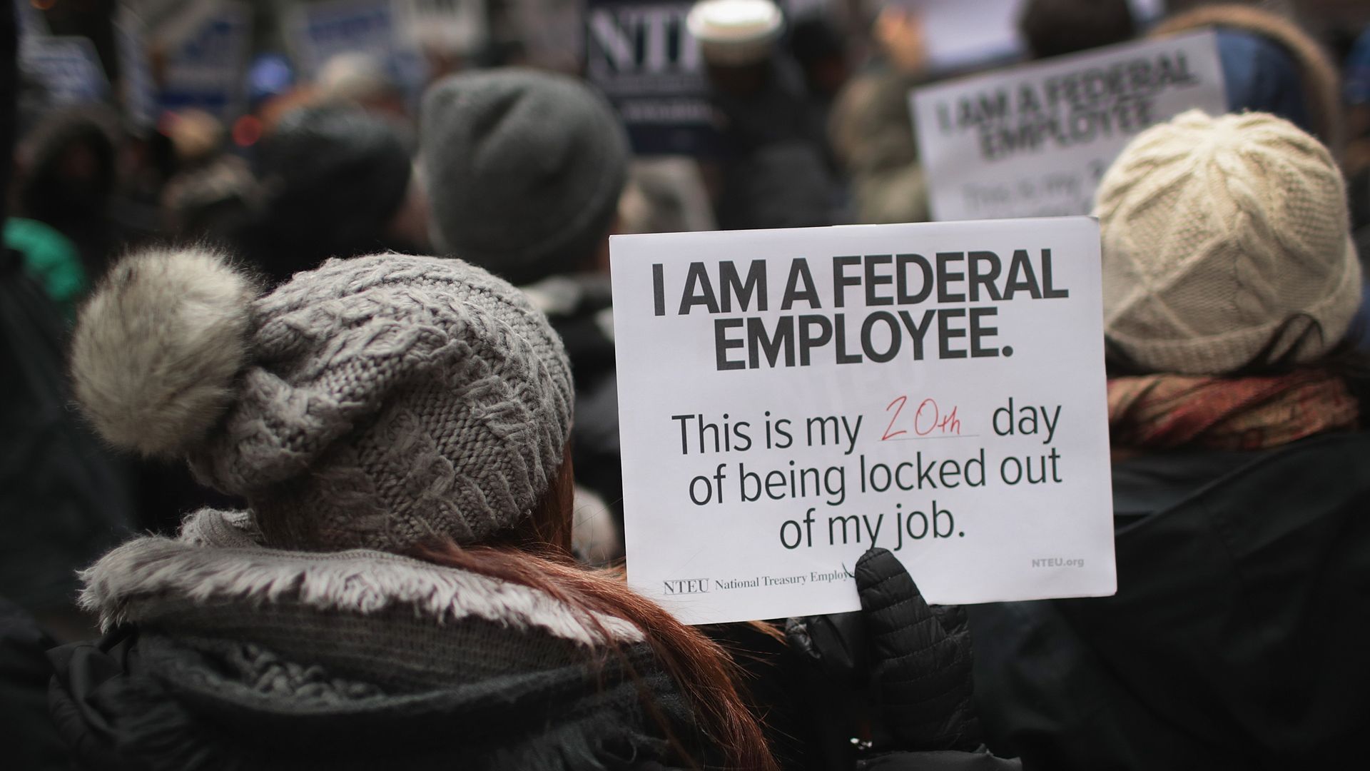 I am a federal employee, this is my 20th day of being locked out of my job sign.