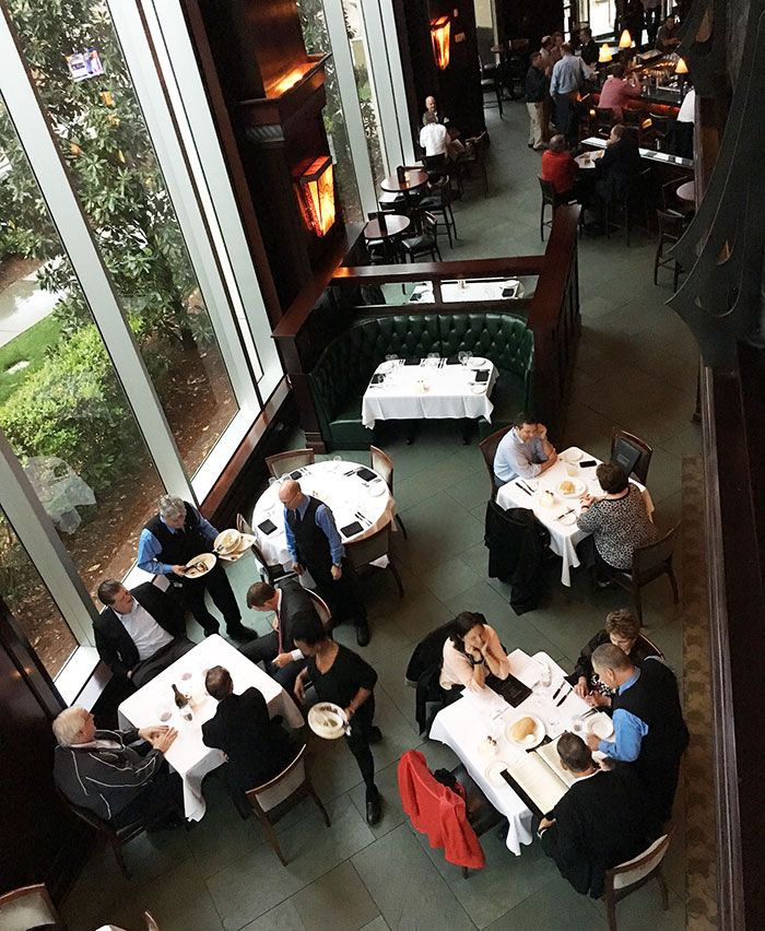 dining-area-at-del-frisco's-steak-house-in-charlotte