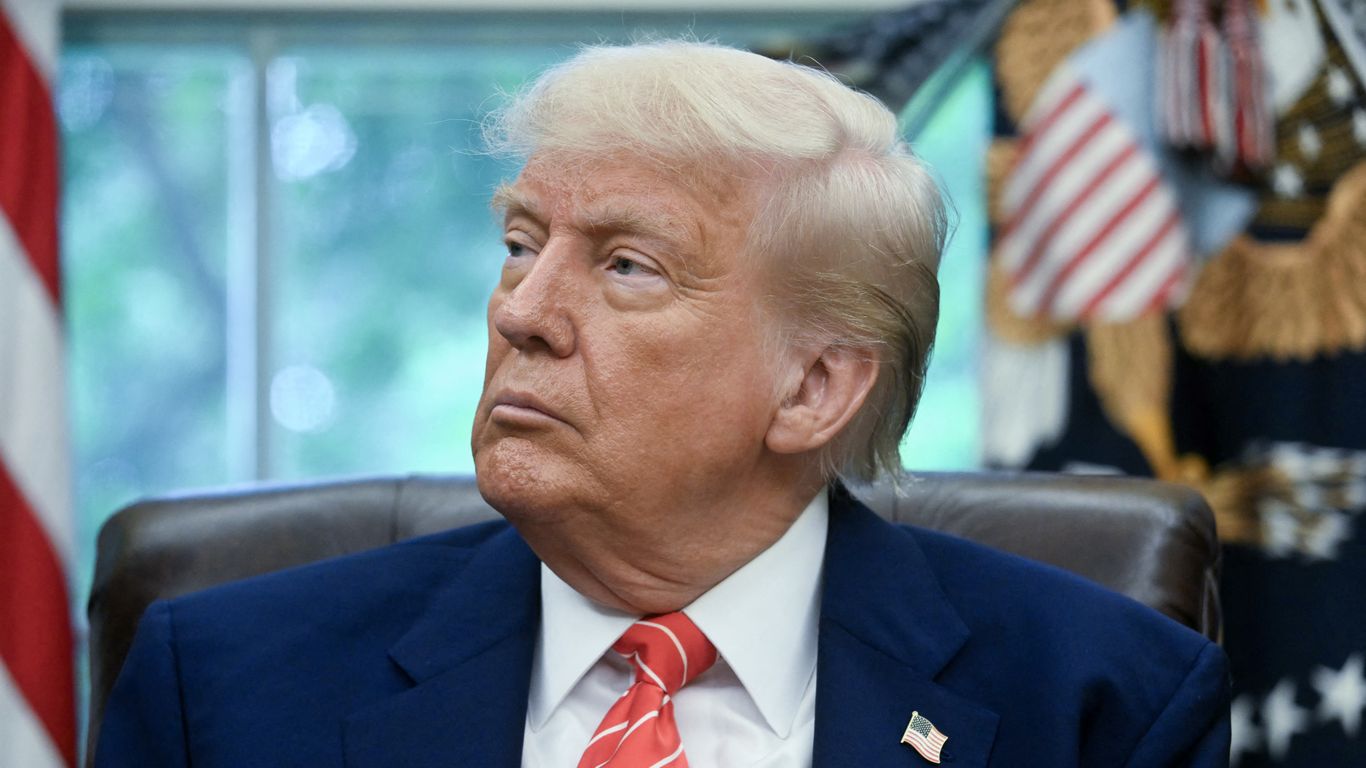 US Ports Experience 40% Trade Drop Amid Trump Tariffs, Economic Concerns