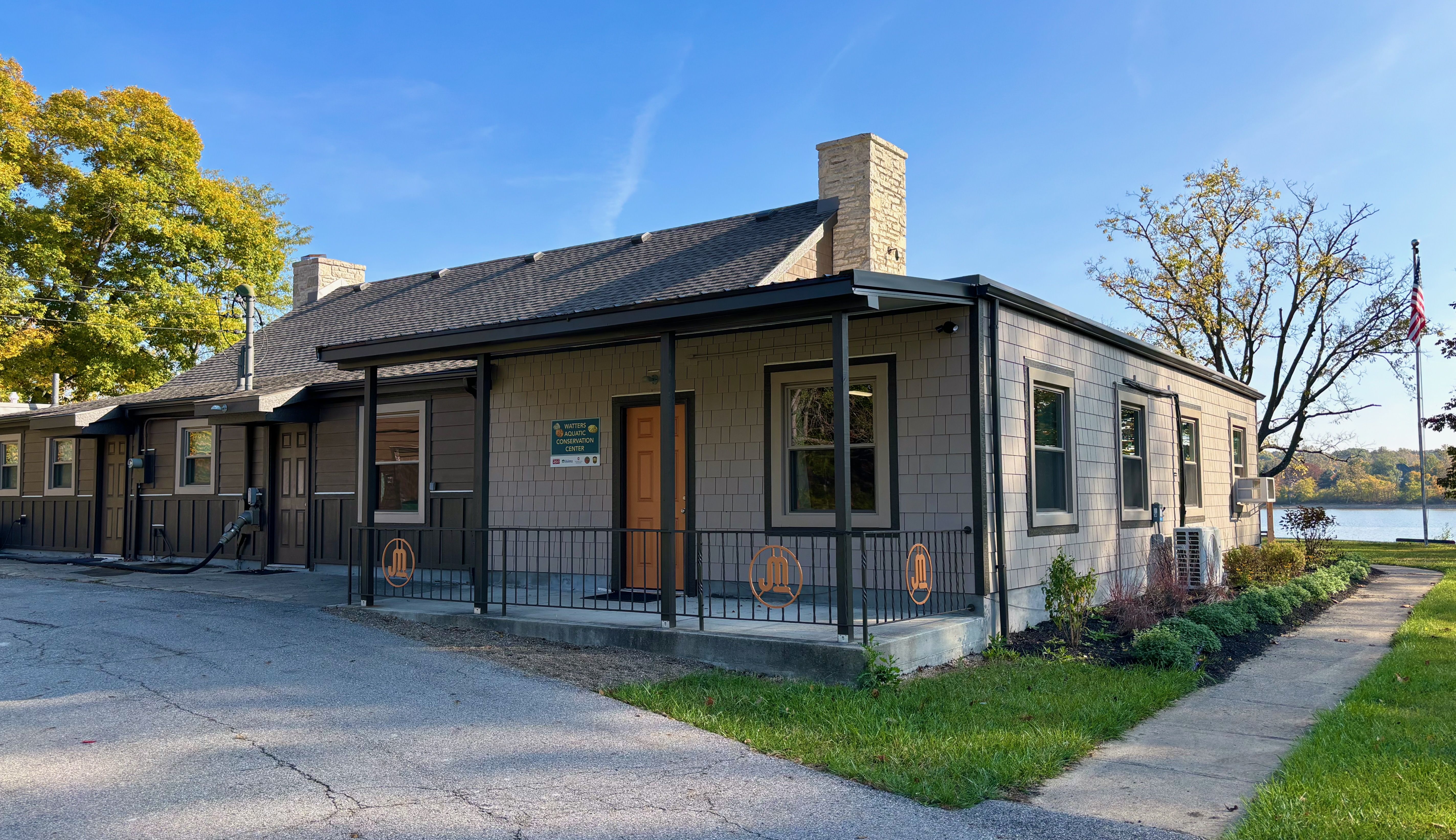 The exterior of the Watters Aquatic Conservation Center 
