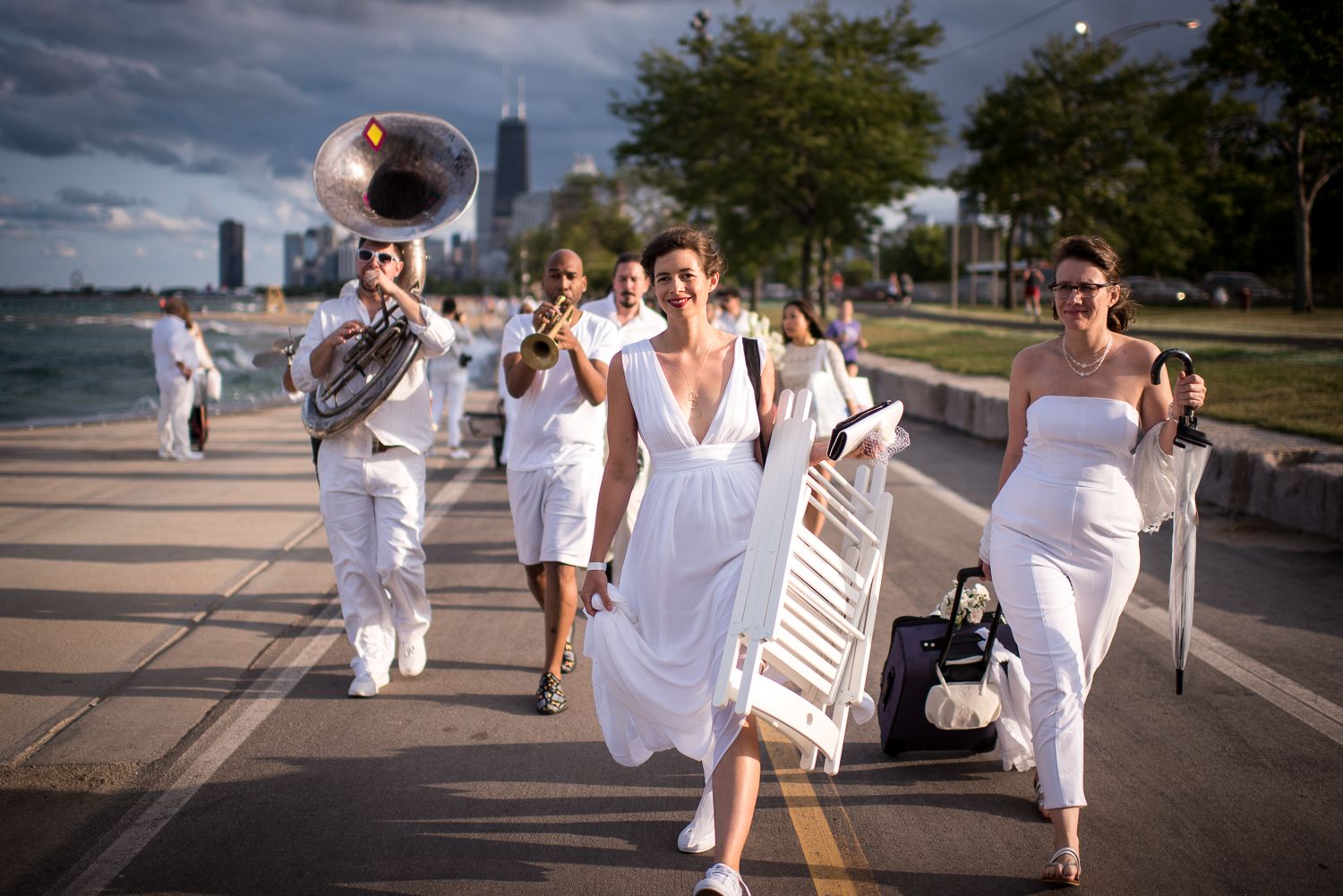 Diner en Blanc is back in Chicago at a mystery spot Axios Chicago