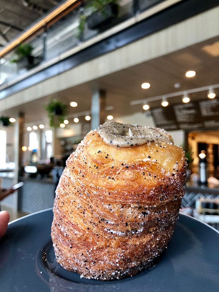 queen-city-grounds-cronut