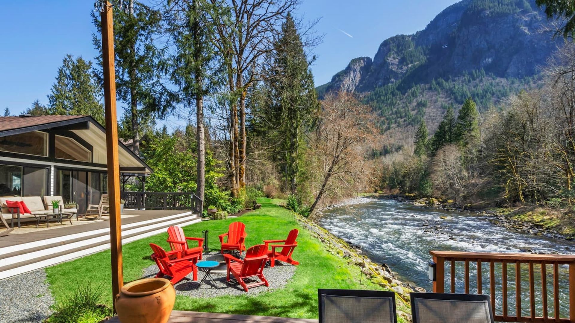 airbnb near seattle