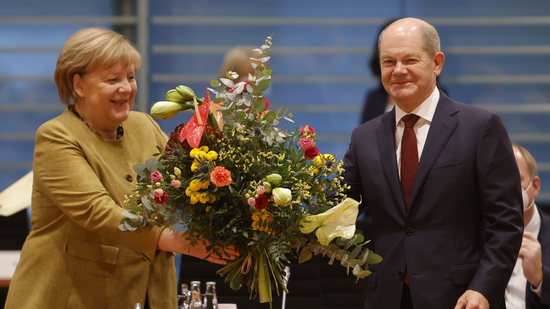 Olaf Scholz and Angela Merkel