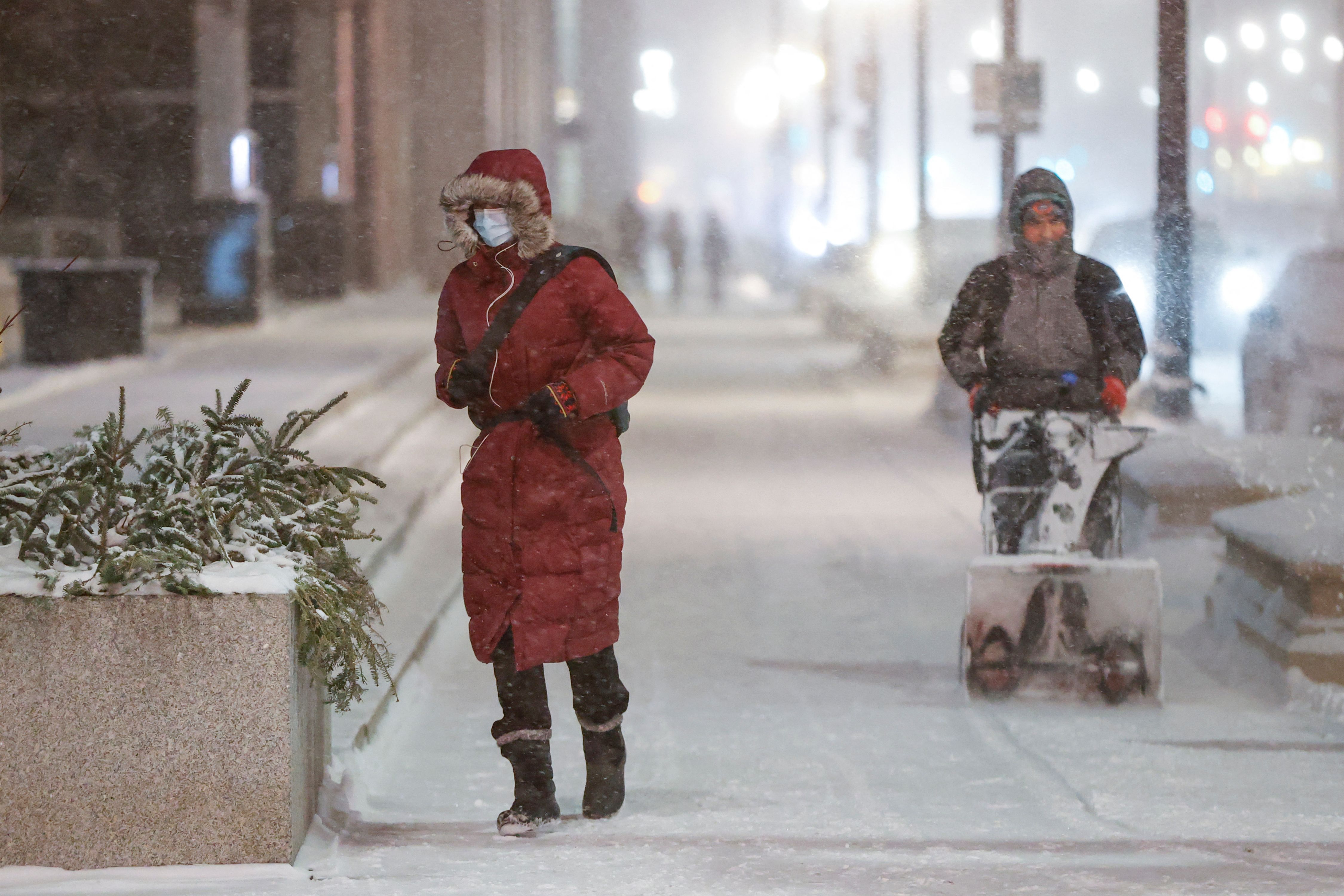 Winter storm: Snow and extreme cold to sweep across Midwest and