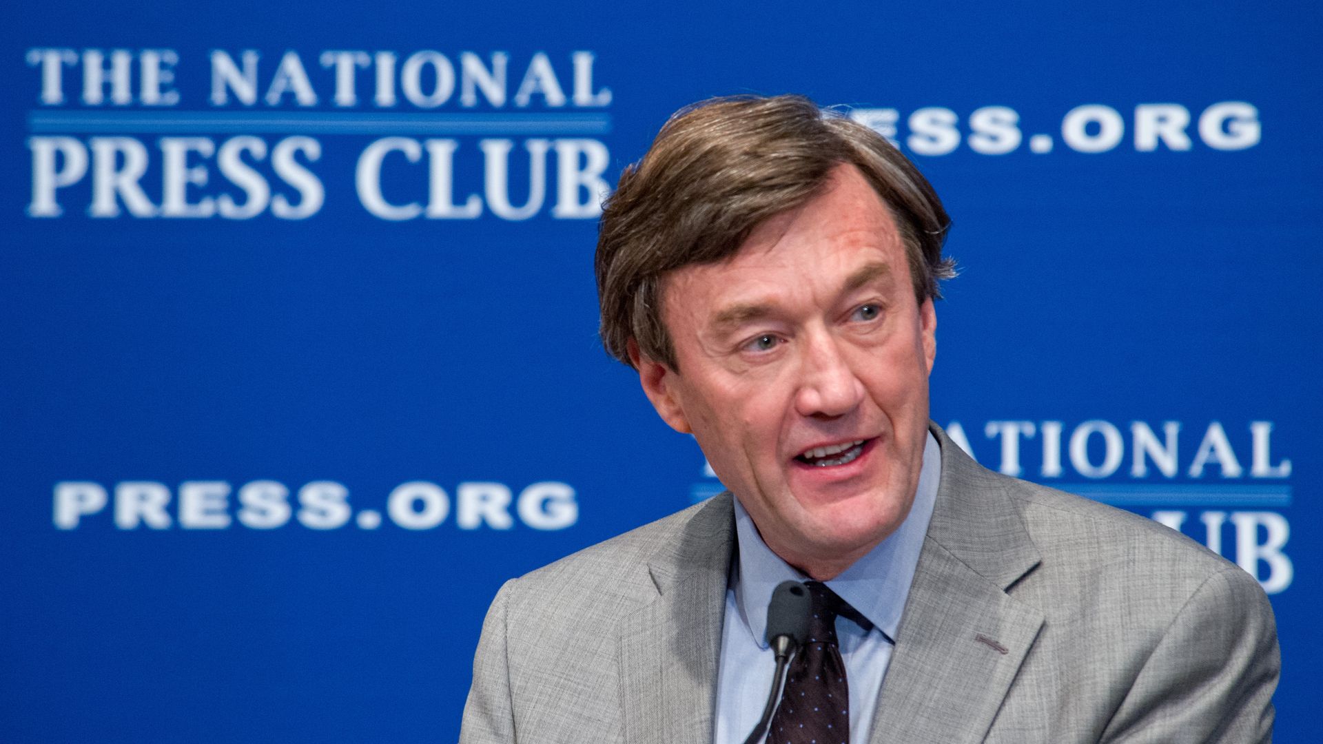 Mayo Clinic CEO John Noseworthy speaks at an event.