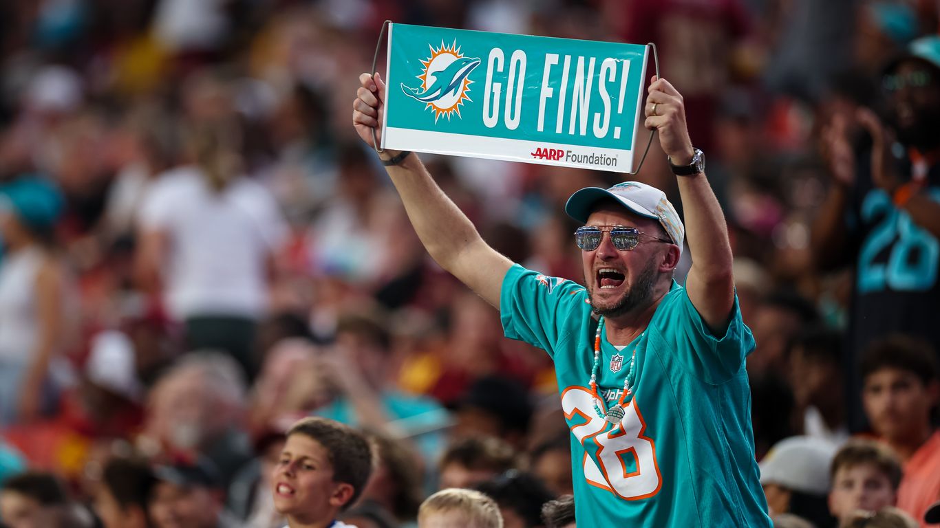 Dolphins kick off NFL season with fan events around South Florida