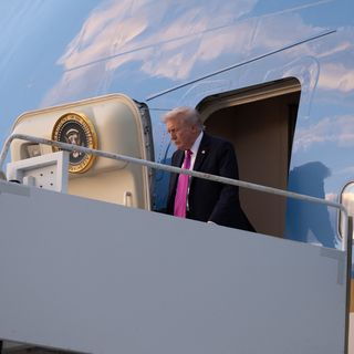 Secret Service finds hunting stand with sight line of Trump's Air Force One in Florida