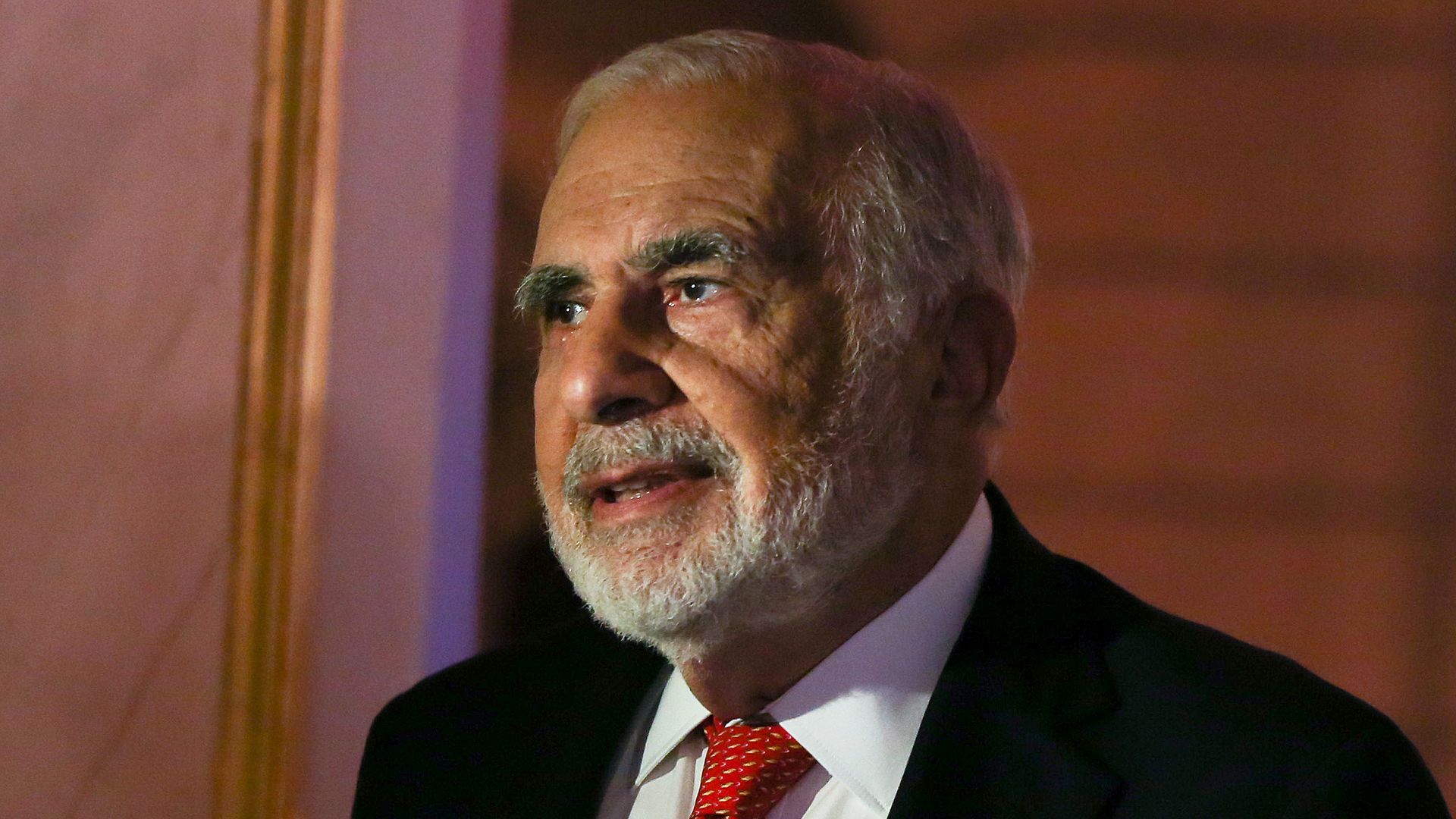 Carl Icahn at a CNBC event.