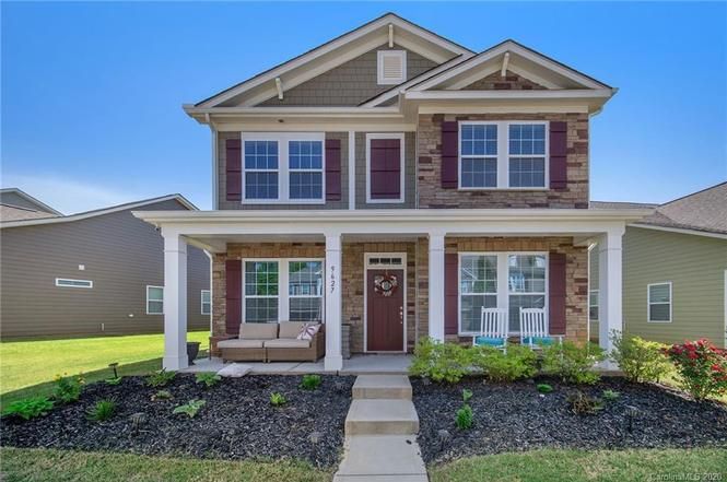 9627 RAYNERIDGE DRIVE, HUNTERSVILLE