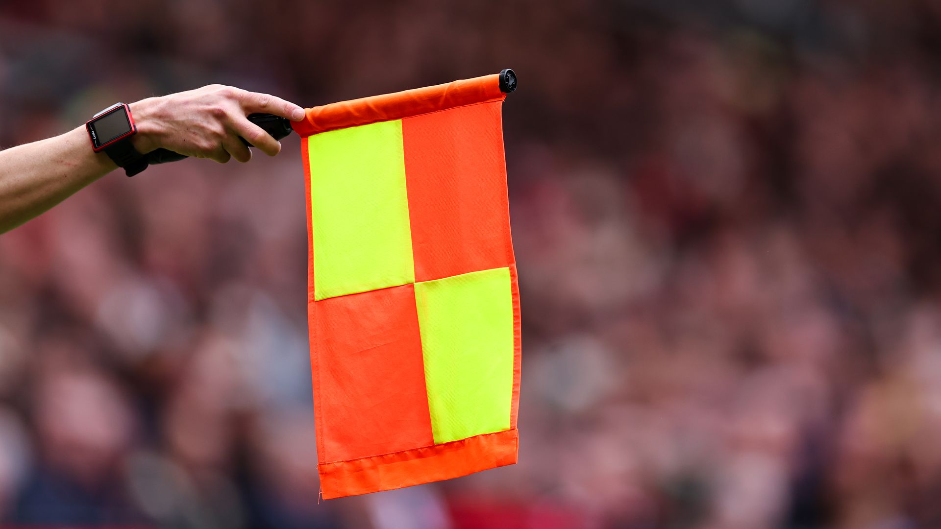 Offside! Photo: Robbie Jay Barratt - AMA/Getty Images