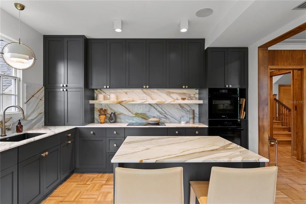 716 14th Ave NE kitchen