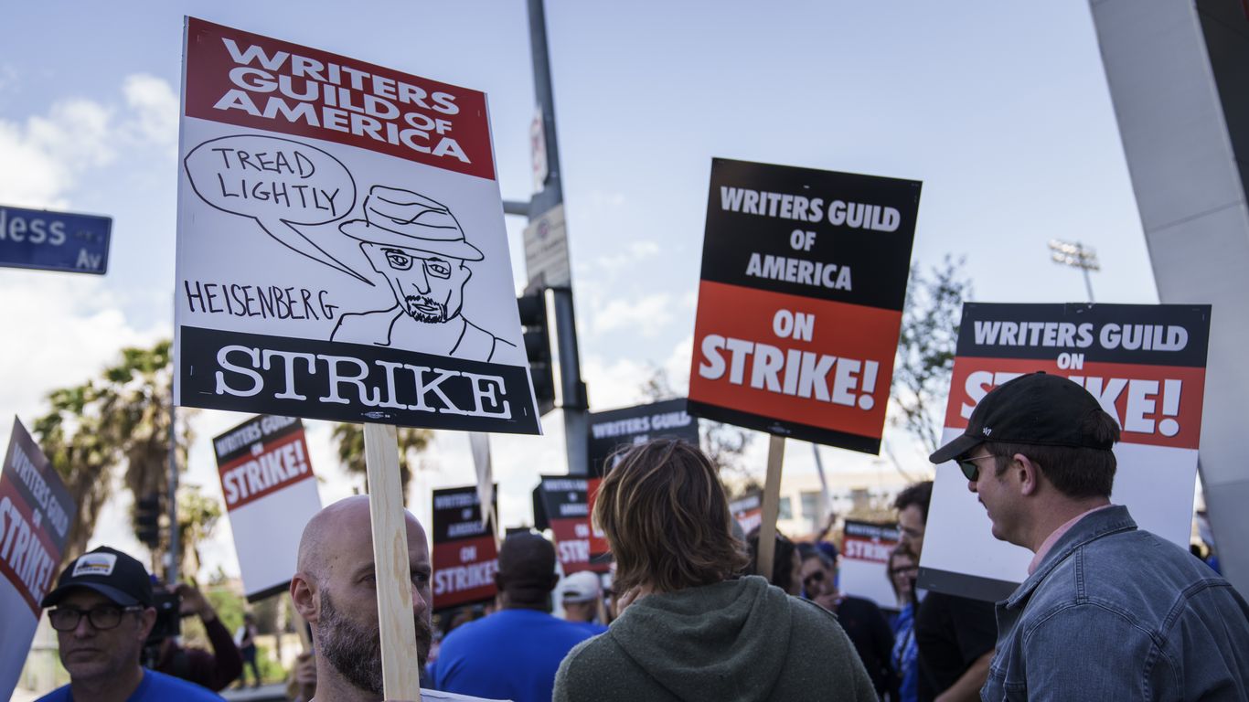 In photos: Hollywood writers put pen to poster amid strike - Vimarsana News