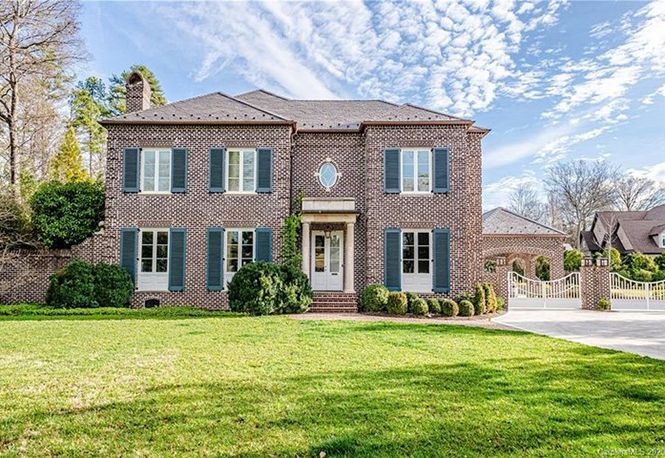 2251 Vernon Drive exterior