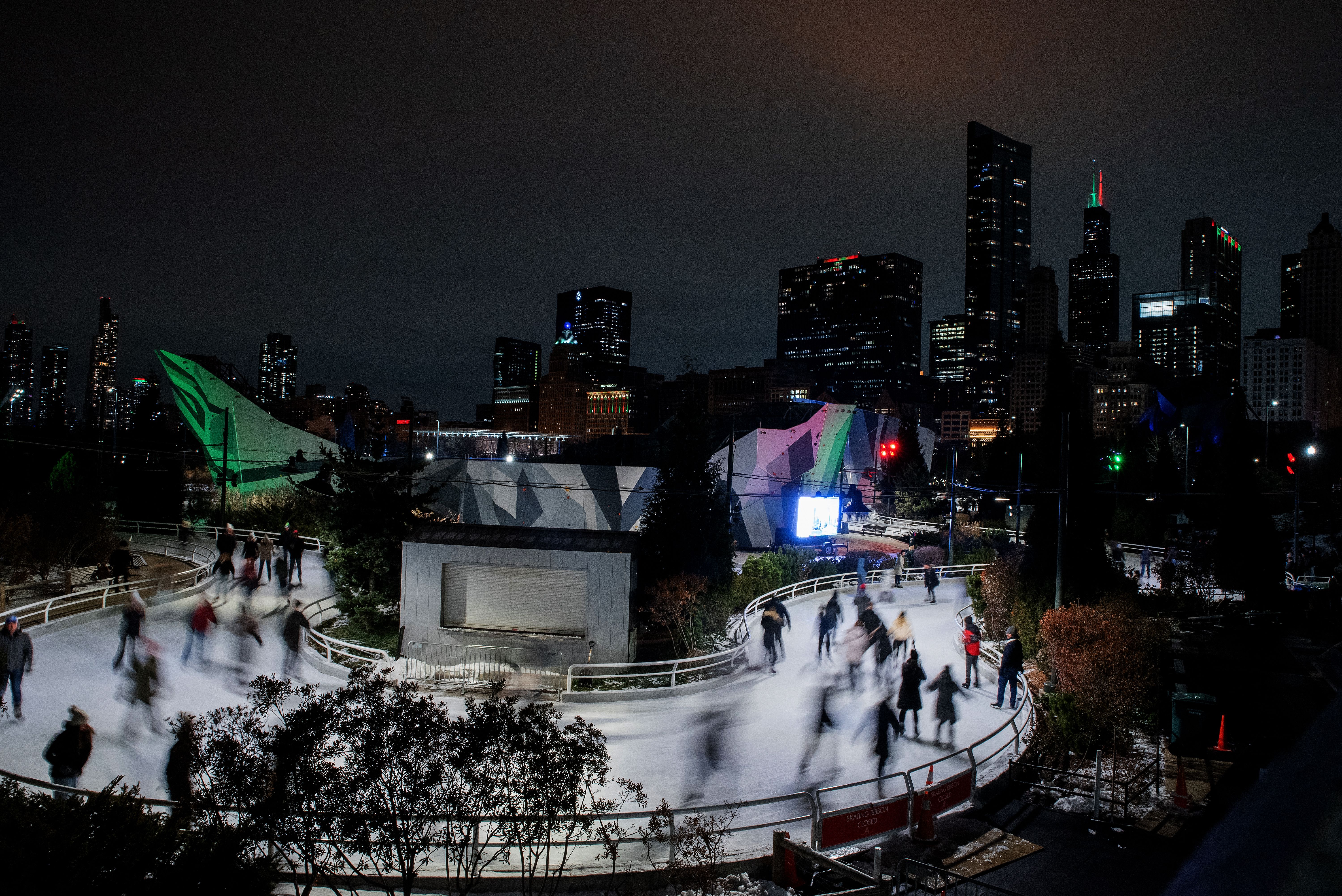Photo of an ice skating rink outside 