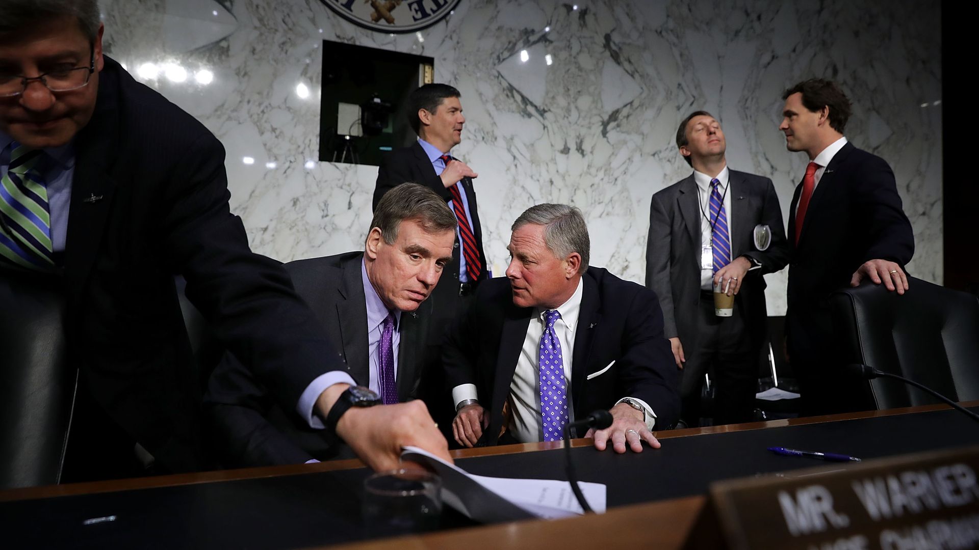 Senate Intelligence Committee Chairman Richard Burr (R-NC) talks with ranking member Sen. Mark Warner (D-VA). Photo: Chip Somodevilla/Getty Images