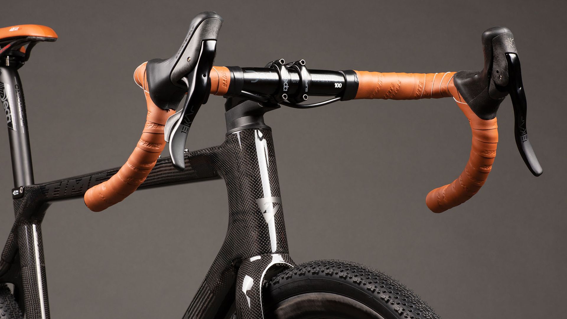 Close up of a Time carbon fiber bike's front tube. 