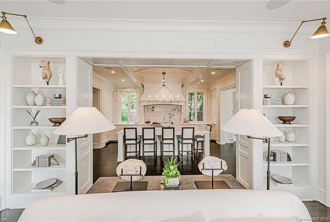 2251 Vernon Drive interior