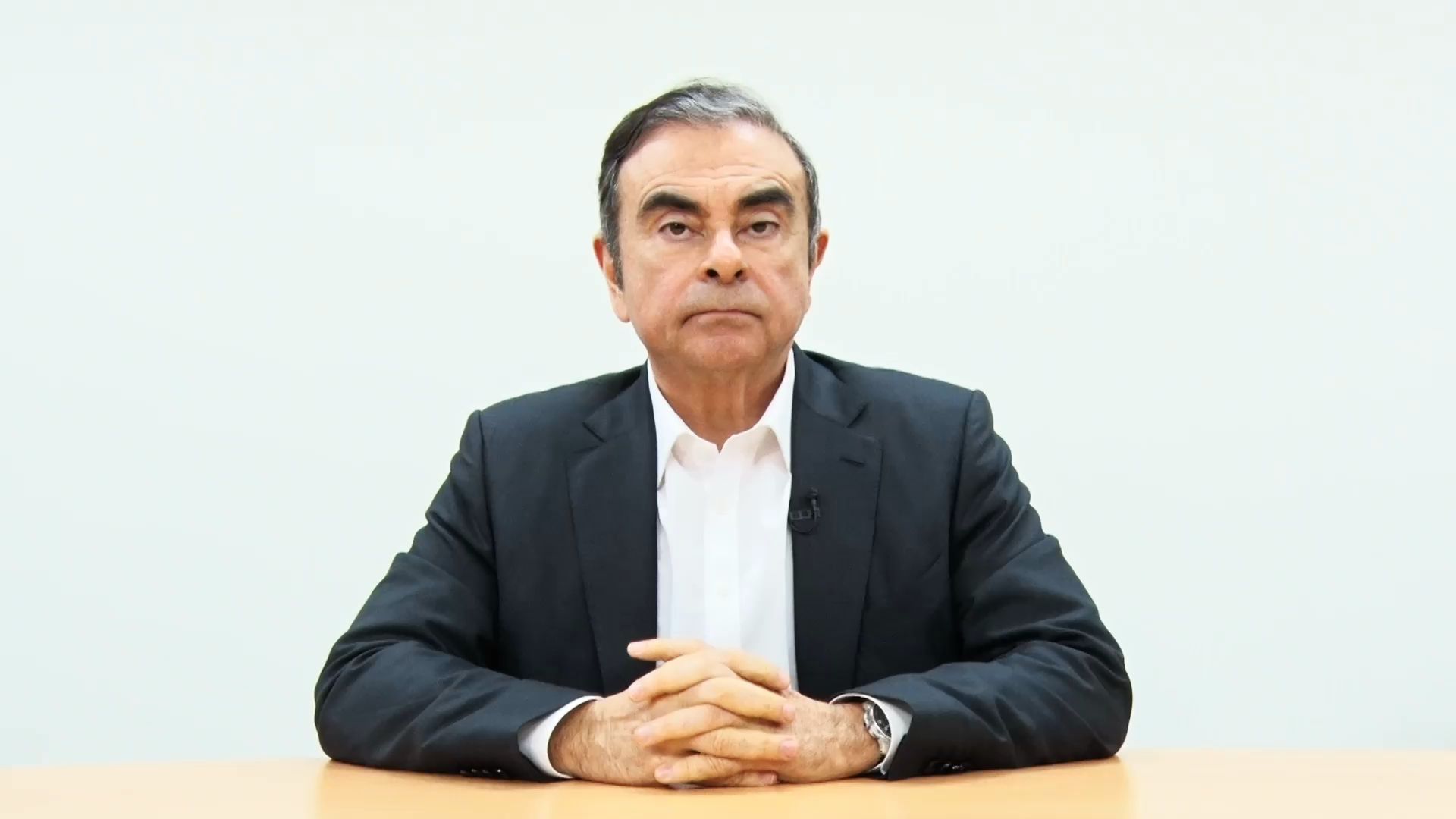 Carlos Ghosn Ex Nissan Head Bailed In Japan Flees For Lebanon