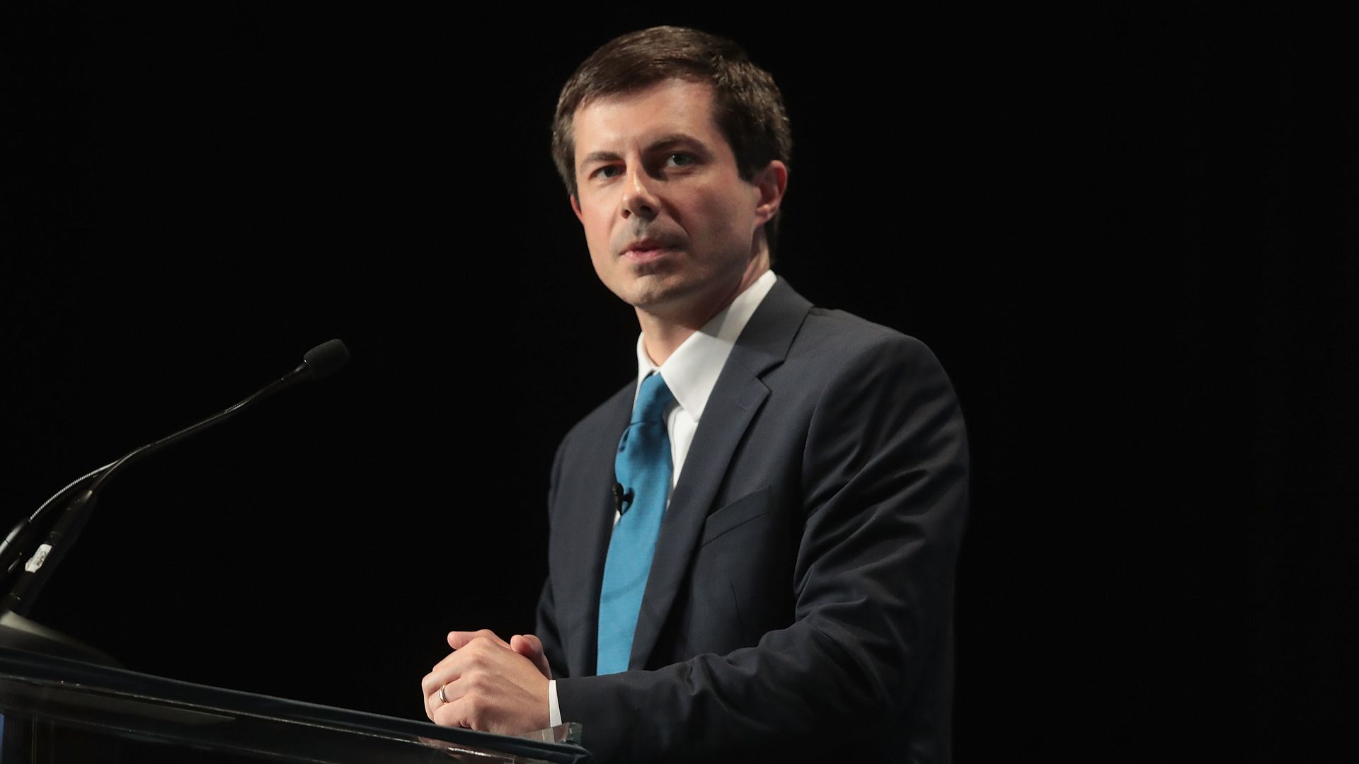  Democratic presidential candidate and South Bend, Indiana Mayor Pete Buttigieg speaks at the Iowa Democratic Party's Hall of Fame Dinner on June 9, 2019 in Cedar Rapids, Iowa. 