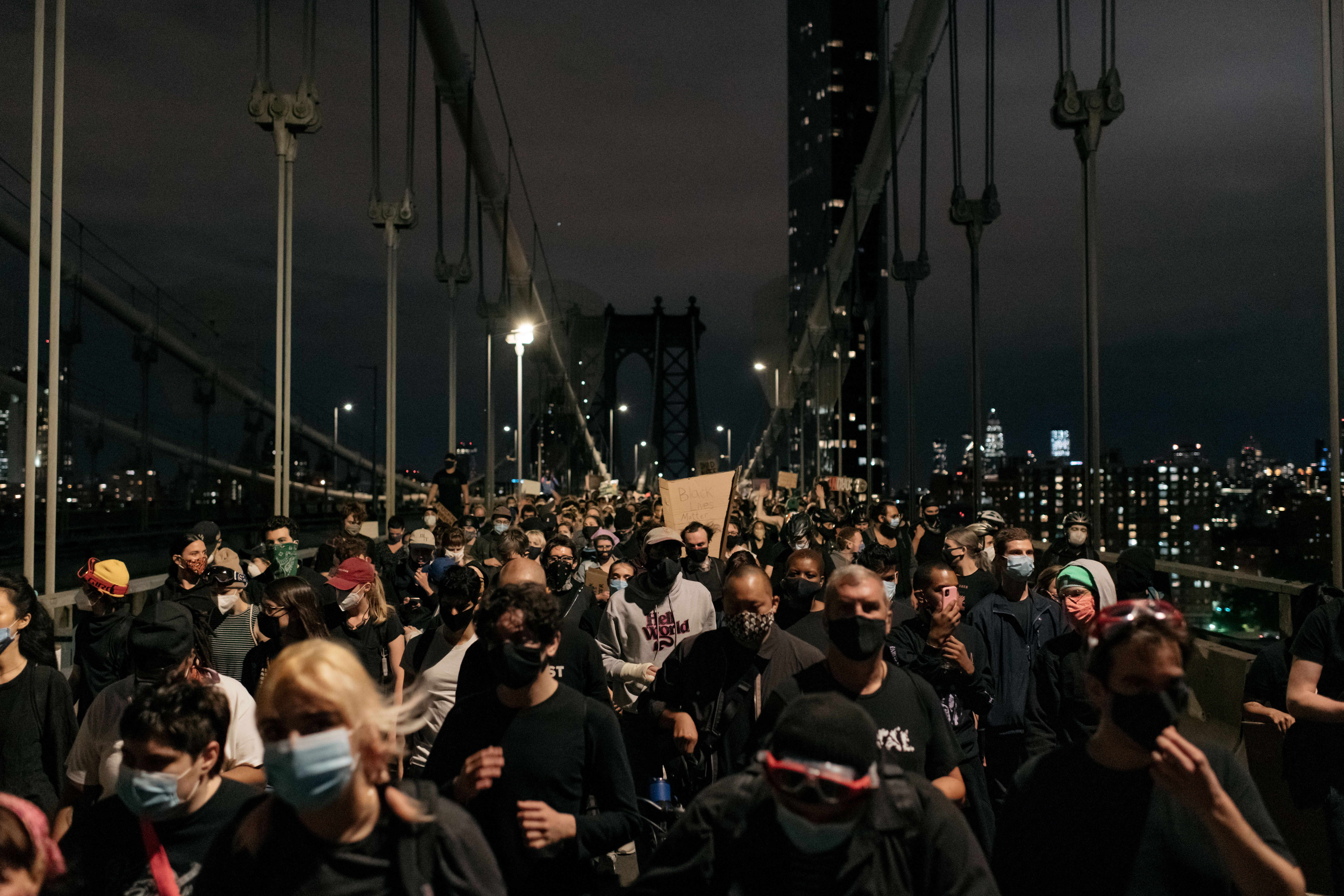 В сша будет революция. Нью Йорк протесты 2020. Толпа людей США. Цветные революции США.