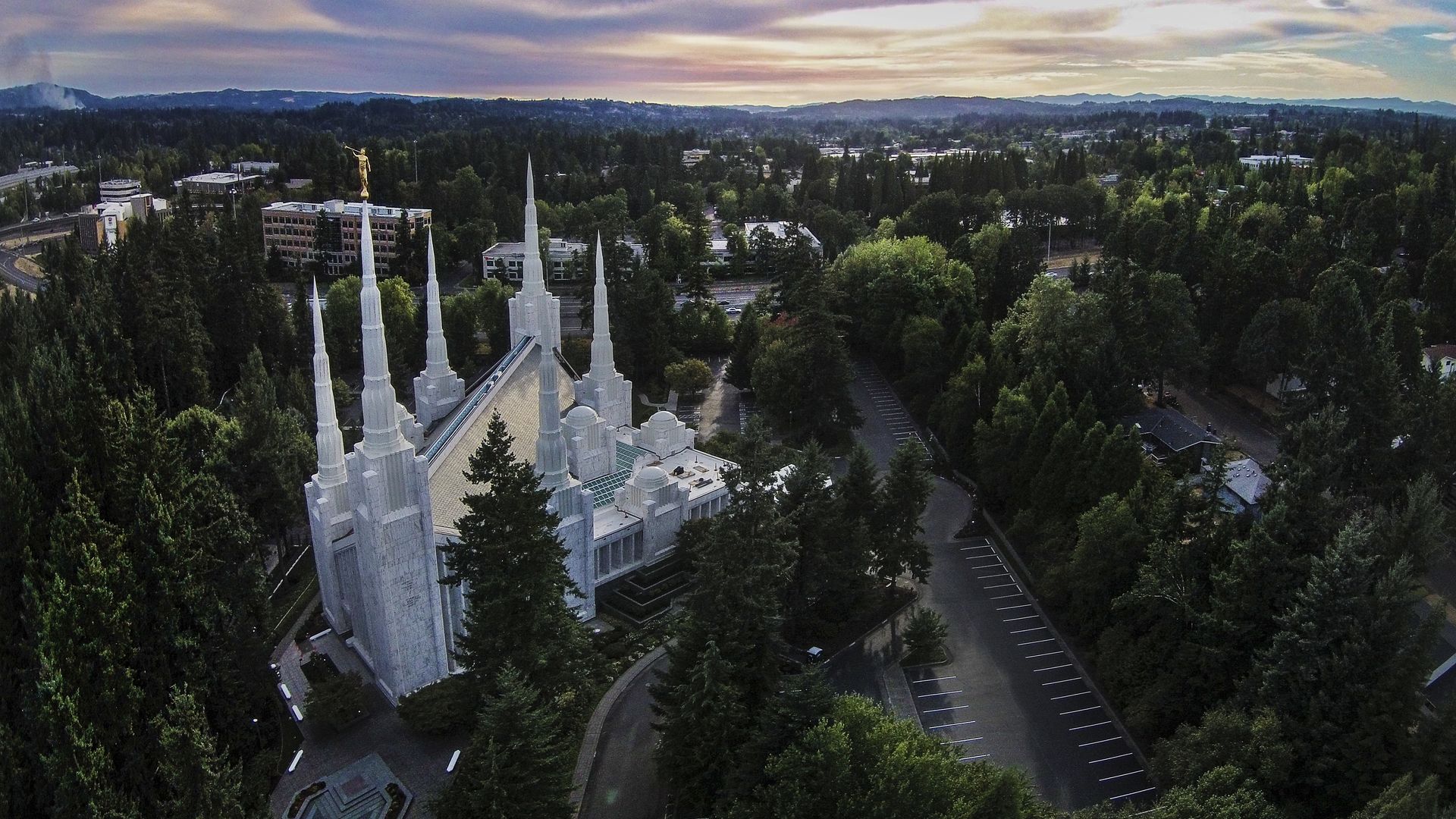 A mormon church in Oregon