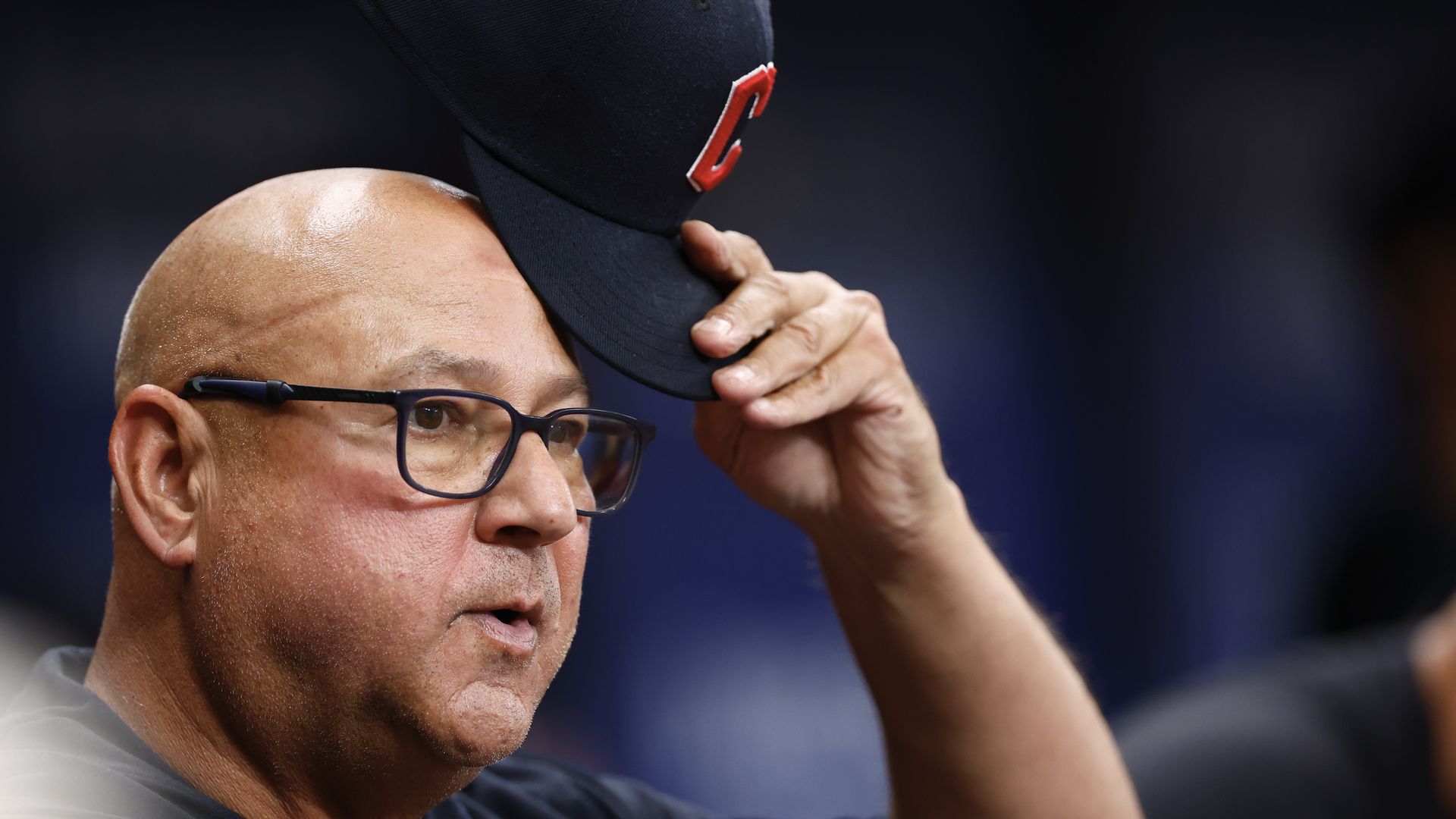 Cleveland Guardians manager Terry Francona takes off his hat.