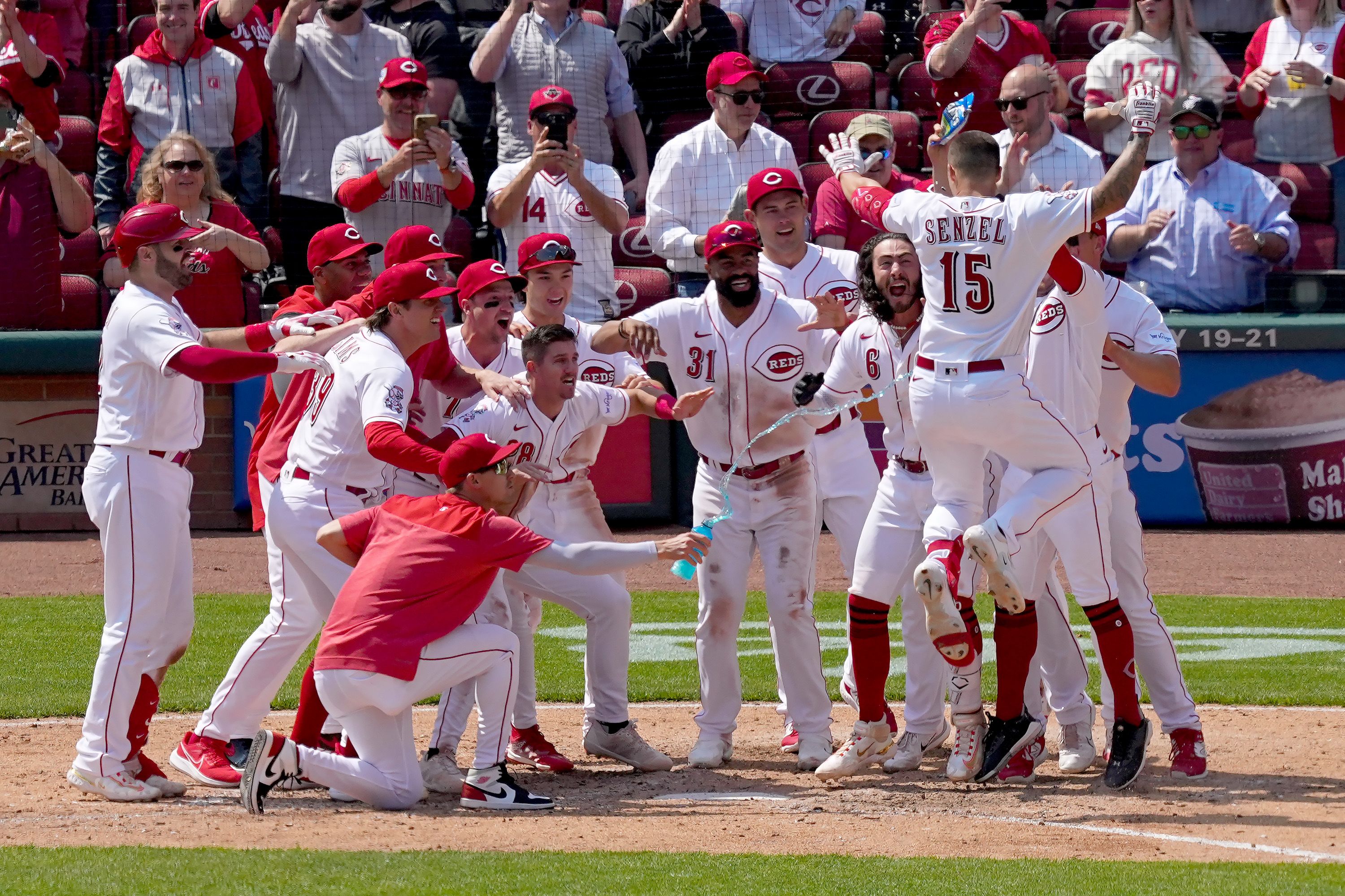 Reds walk-off