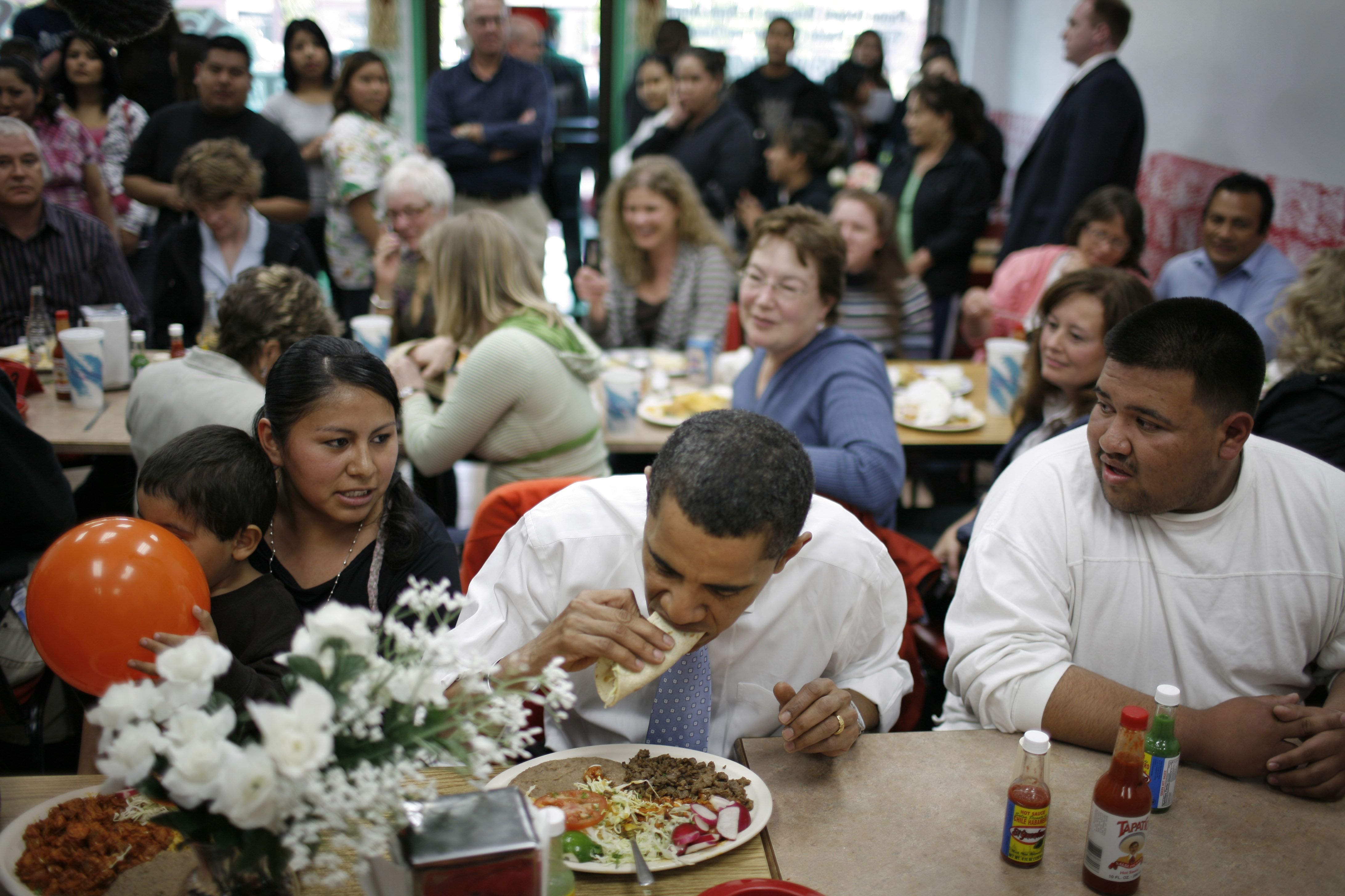 Then-Democratic presidential hopeful Sen. Barack Obama (D-IL) has lunch at Luis's Taqueria Mexican Resturaunt, May 9, 2008 in Woodburn, Oregon