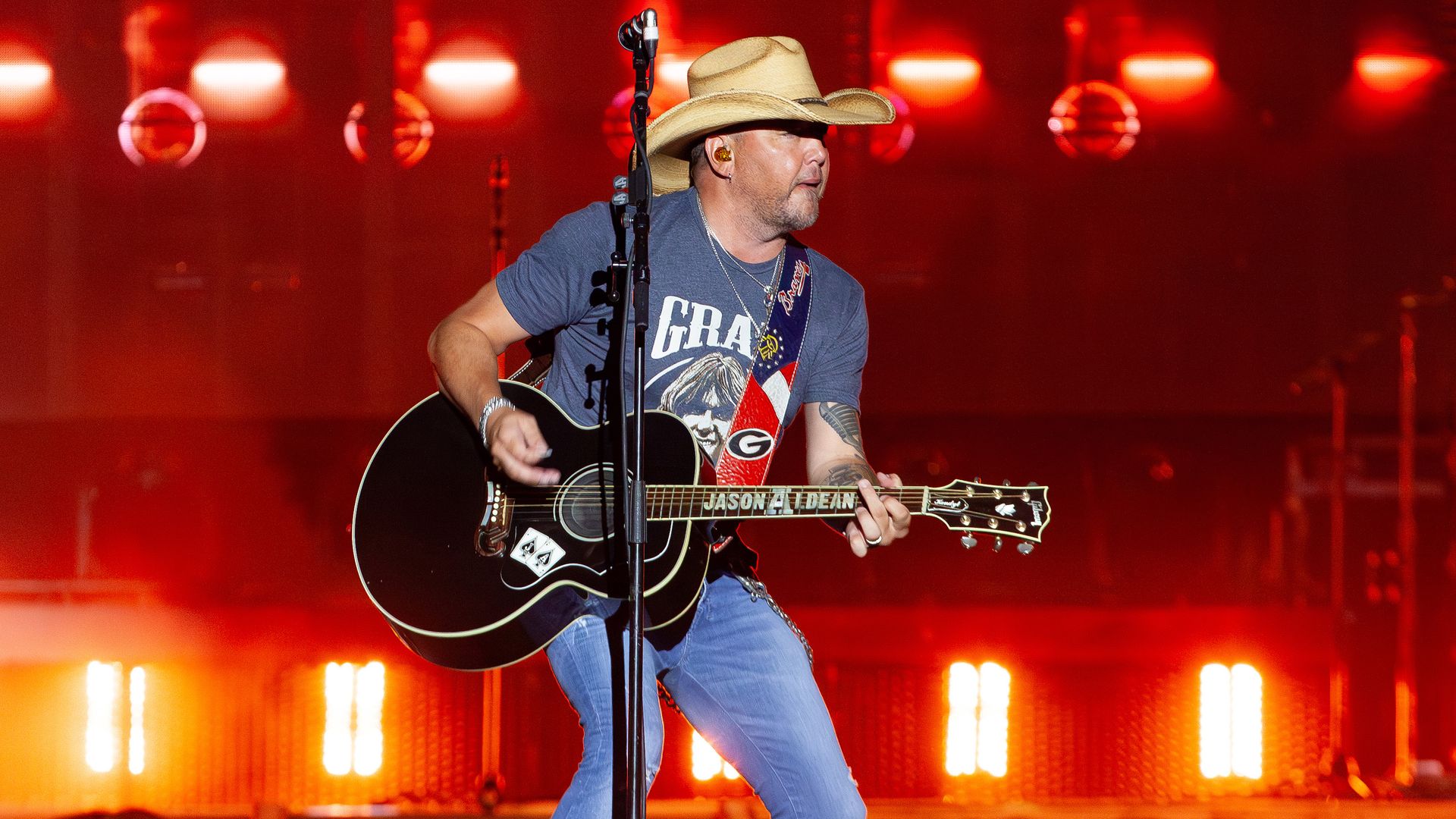 Jason Aldean performs in Twin Lakes, Wis., on Saturday.
