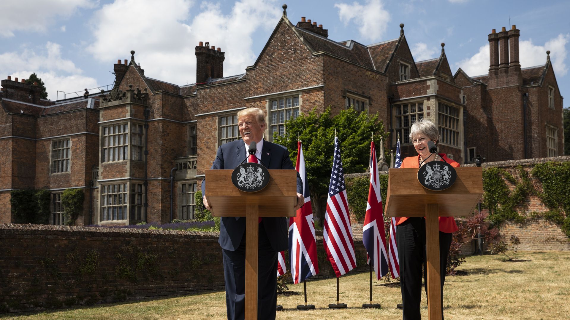 Trump and Theresa May press conference at Chequers