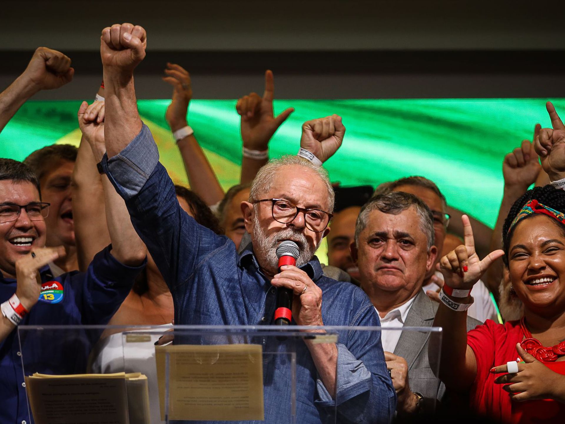 Region Leaders, Led by Lula, Sign a Rainforest Pact - The