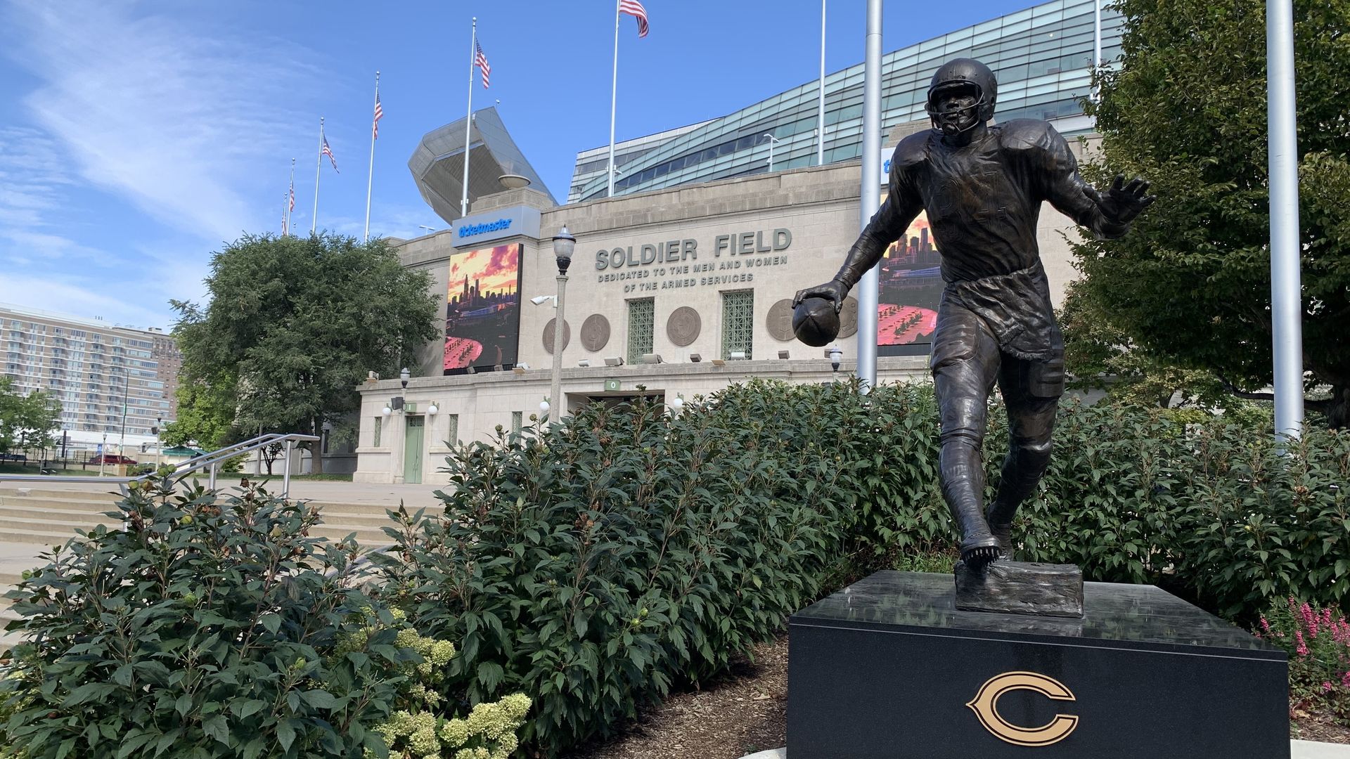 Soldier Field, Chicago Bears football stadium - Stadiums of Pro