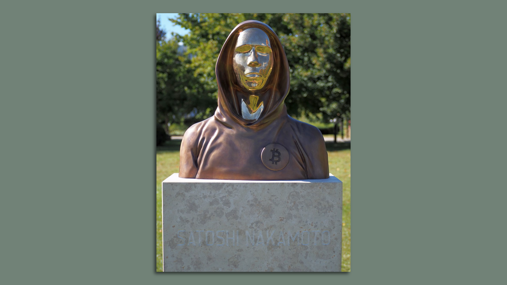 Photo of a Satoshi bust