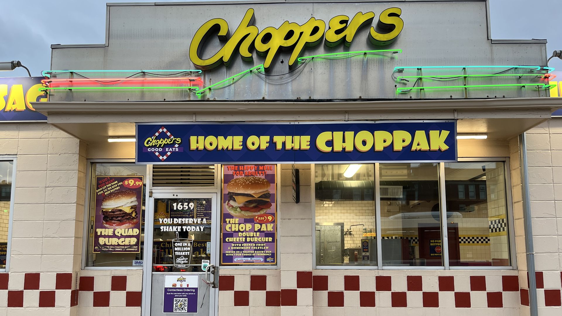 Neon lights on 50s diner exterior 