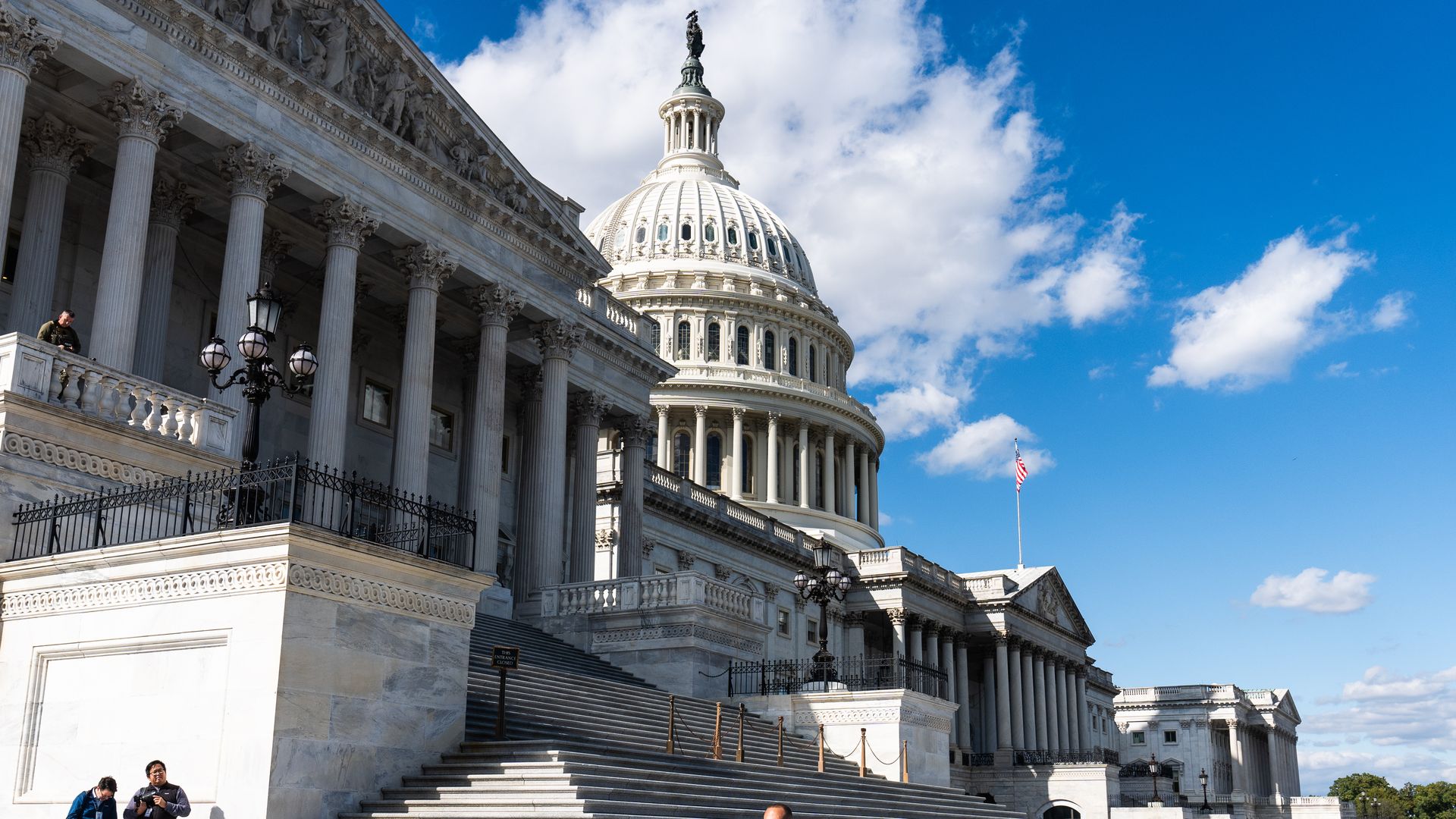   WASHINGTON, DC October 23: House Minority Leader Hakeem Jeffries (D-NY) speaks to the press on the steps of the US Capitol Building on Thursday October 23, 2025. Day 23 of the US government shutdown has become the second-longest in history.
