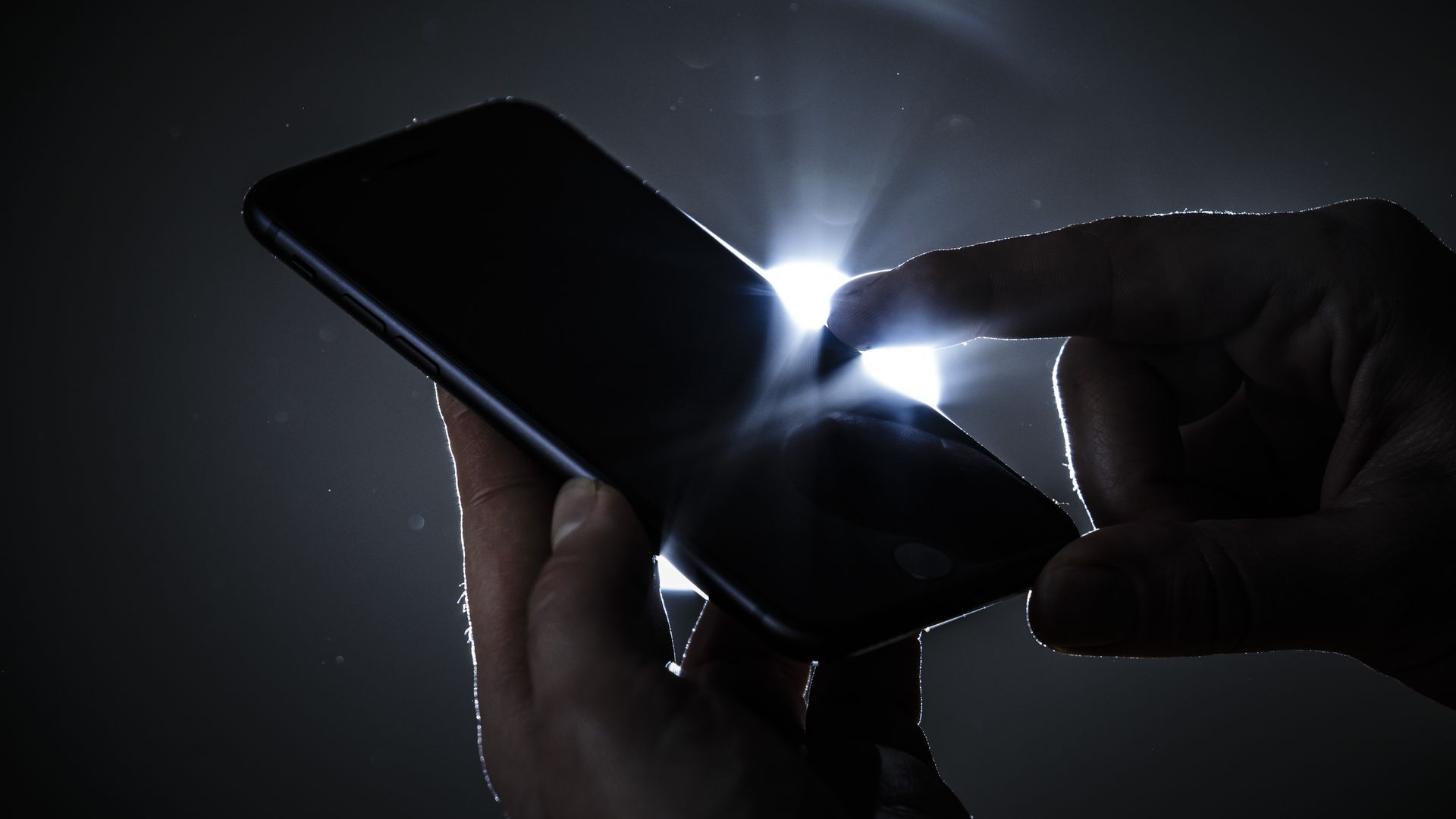 A photo someone trying to get into a locked phone