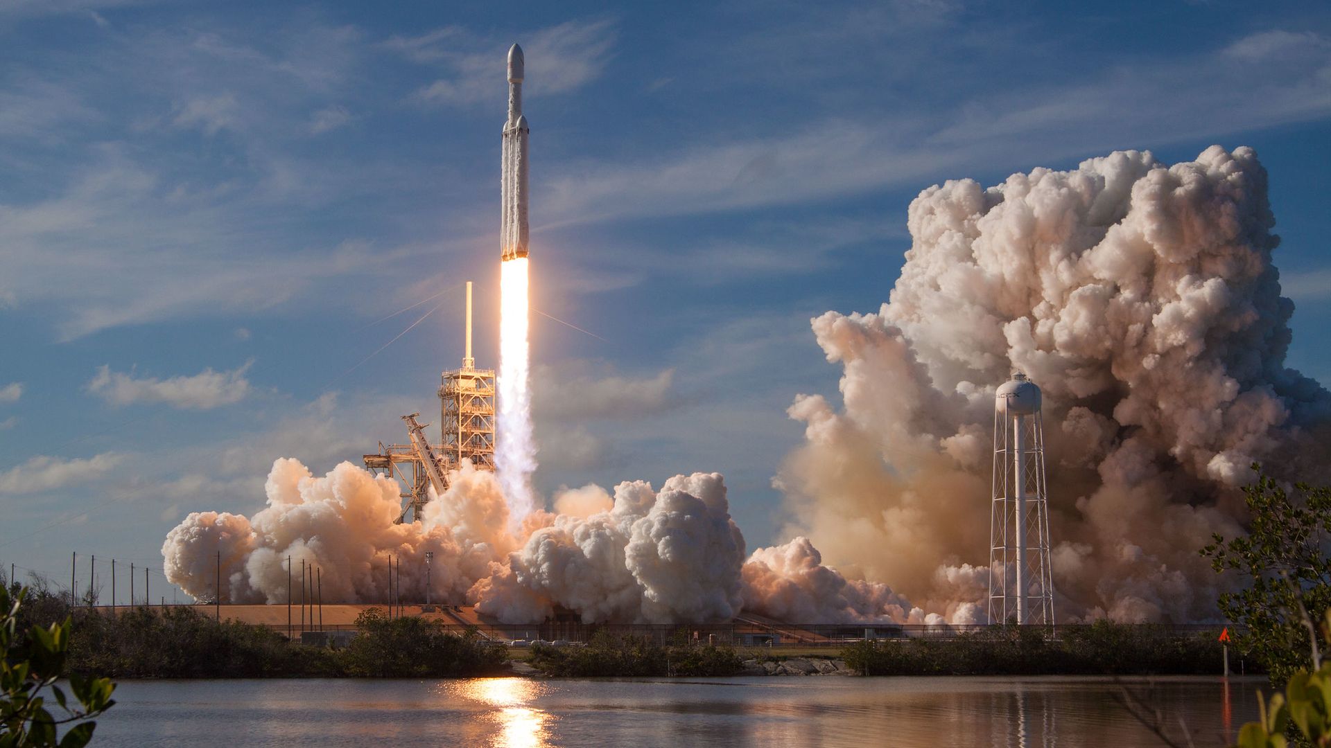 A Falcon Heavy launch in 2018 into clear blue skies