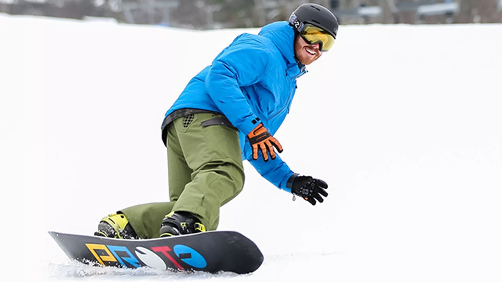 A man skiing on a slope 