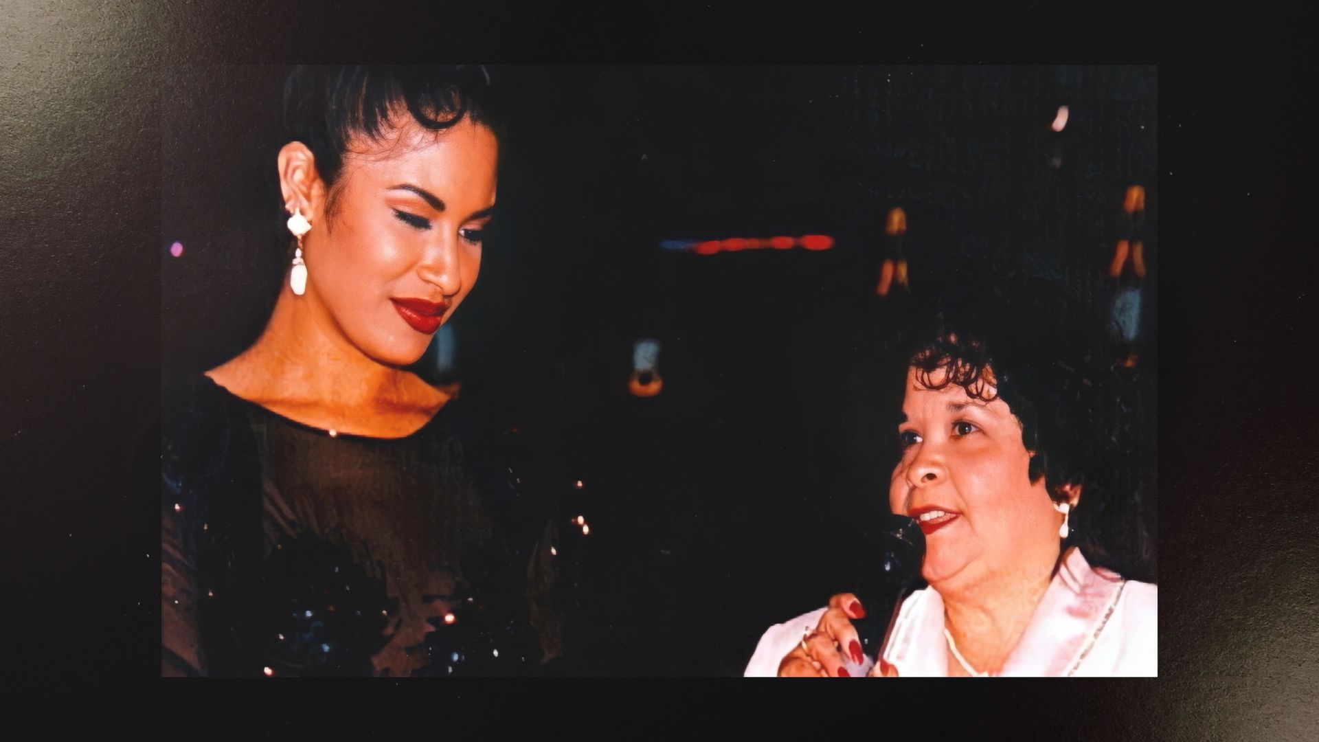 Selena and Yolanda together in an old photo.