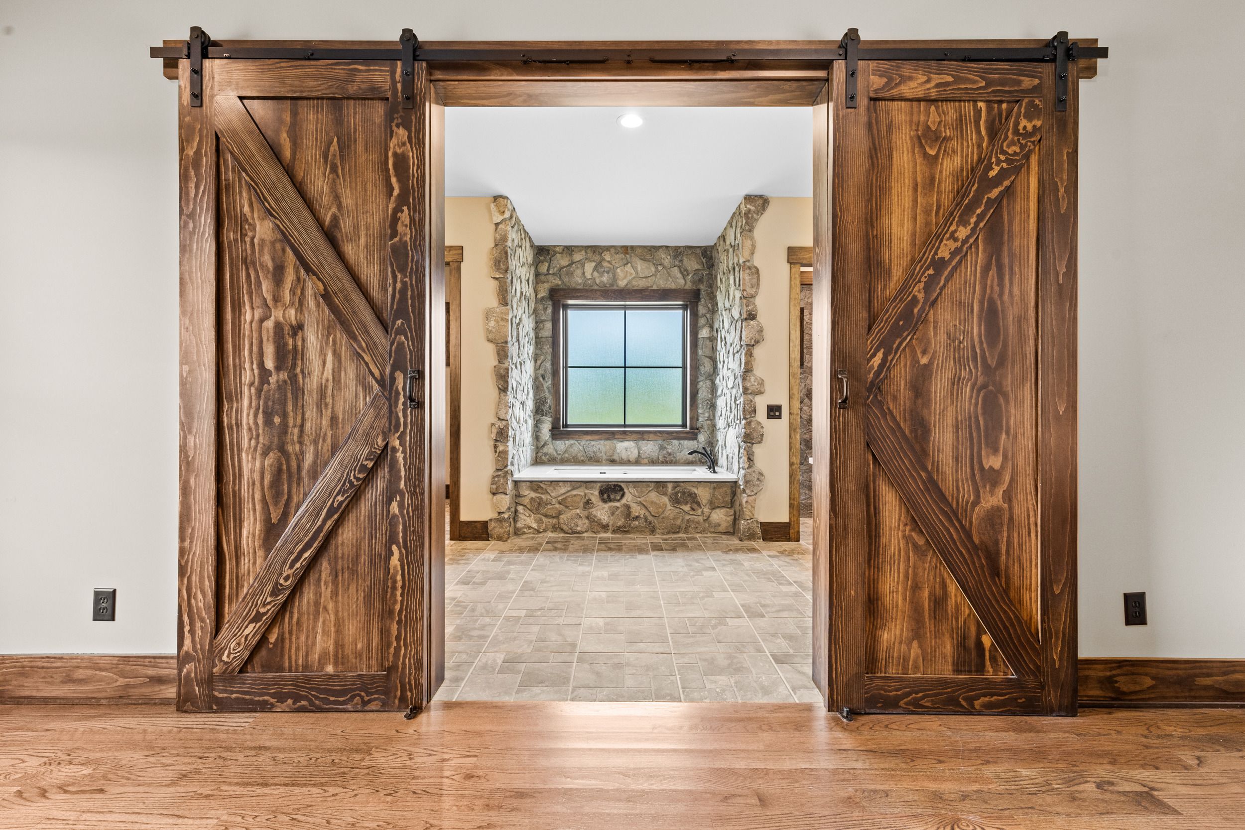 south charlotte Monroe house lists for $10M owned by crypto billionaire