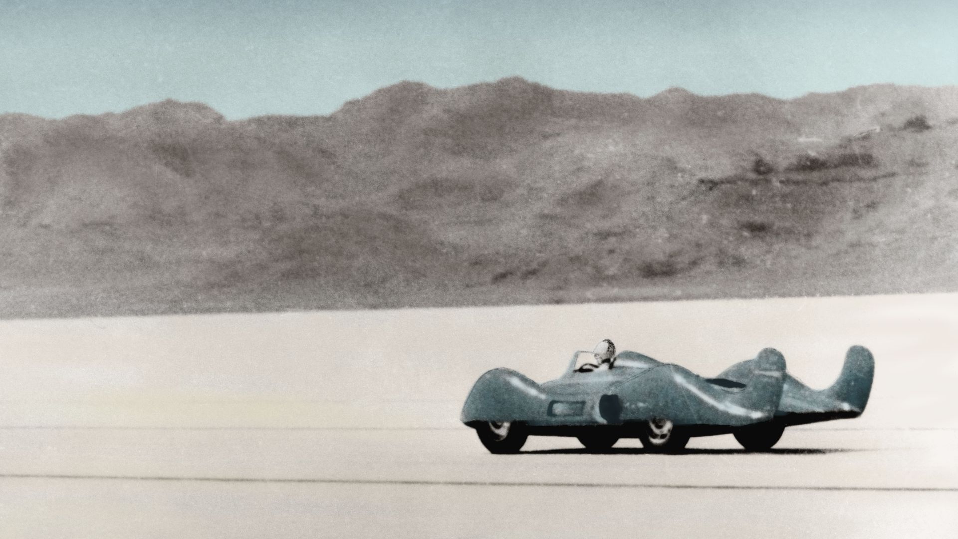 French racing driver Jean Hebert driving the Renault Etoile Filante, setting a world speed record at 308.85 km/h. United States, Great Salt Lake, September 5, 1956. (Photo by: Photo12/Universal Images Group via Getty Images)