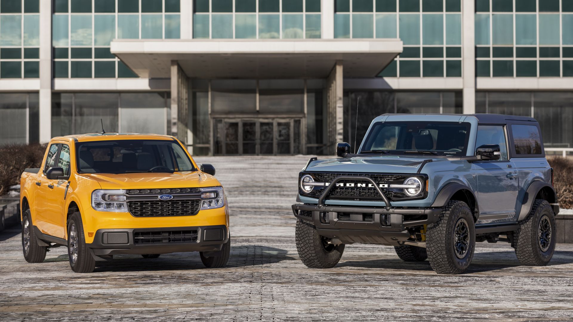 Image of Ford Maverick pickup and Ford Bronco SUV